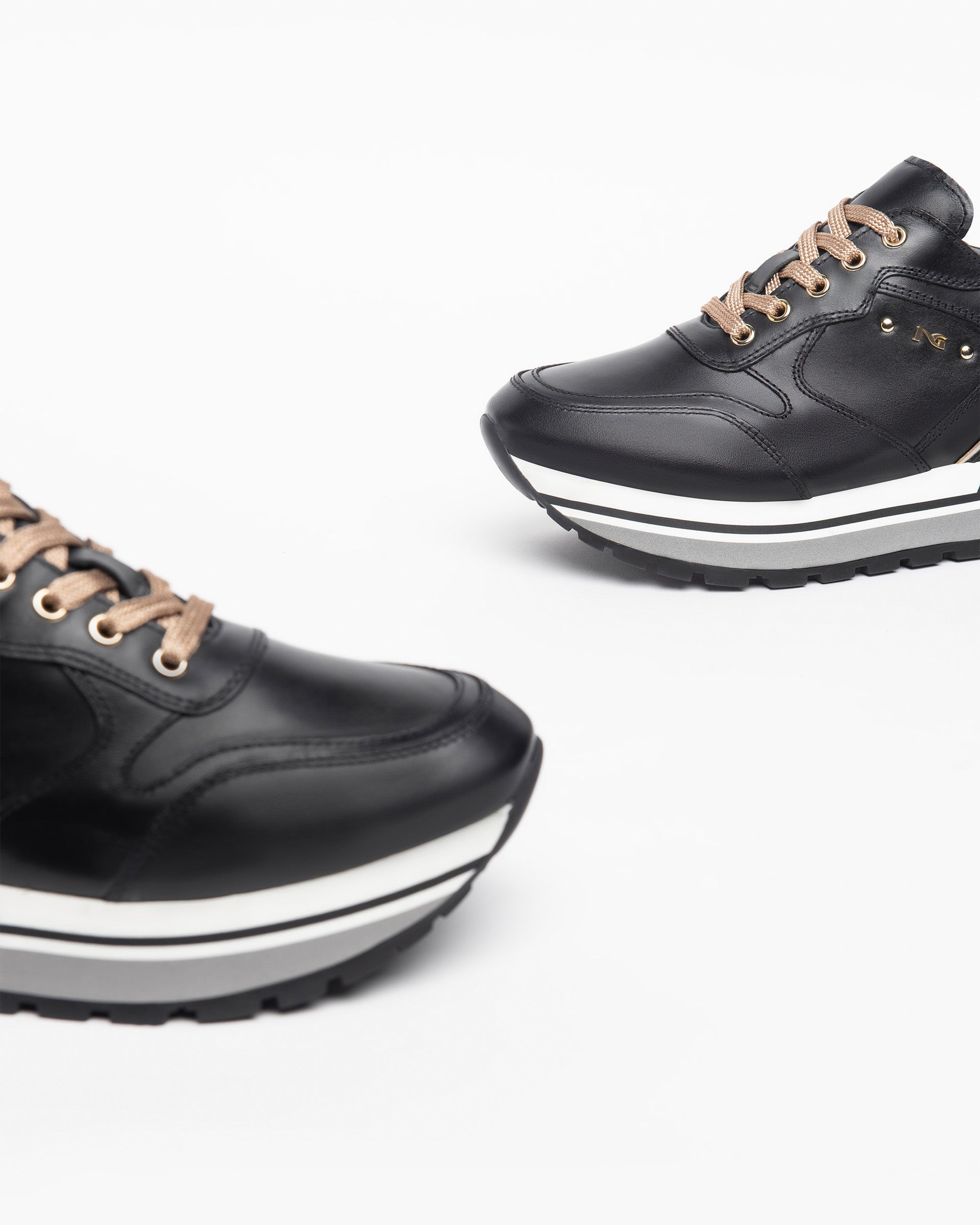 Women’s Leather Sneakers