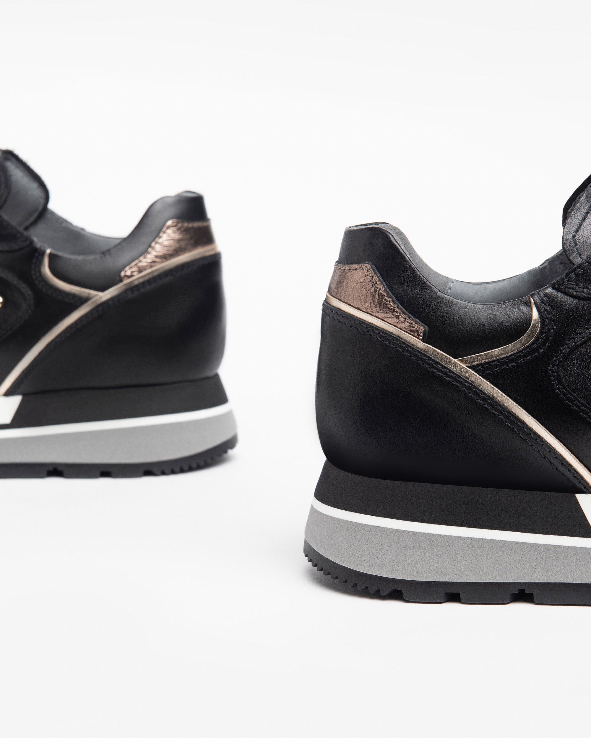 Women’s Leather Sneakers