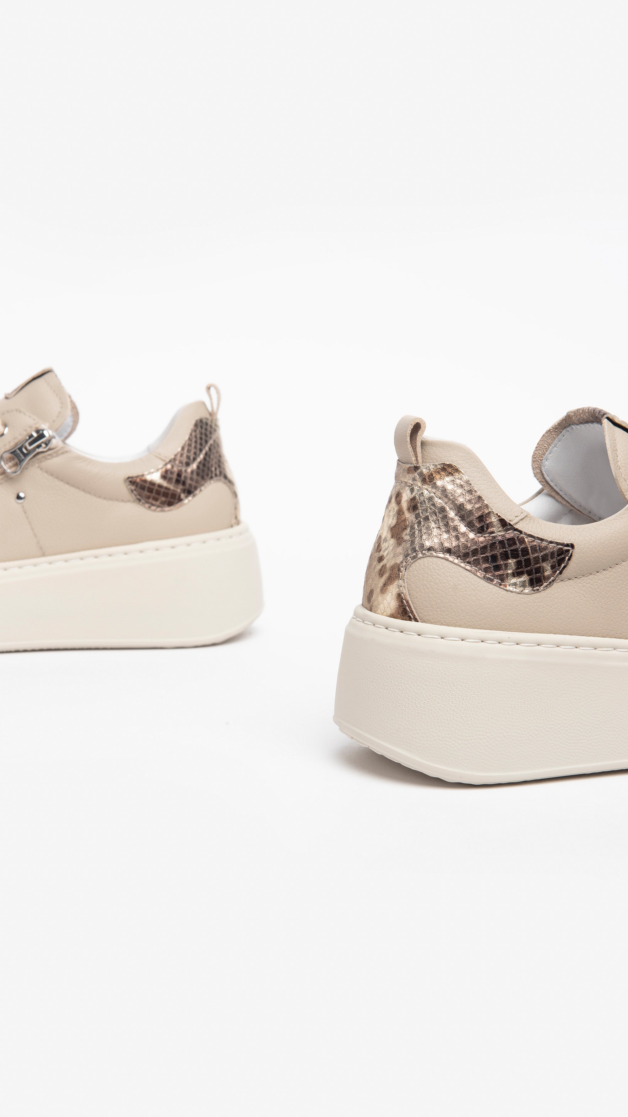 Sneakers Donna in Camoscio e Pelle