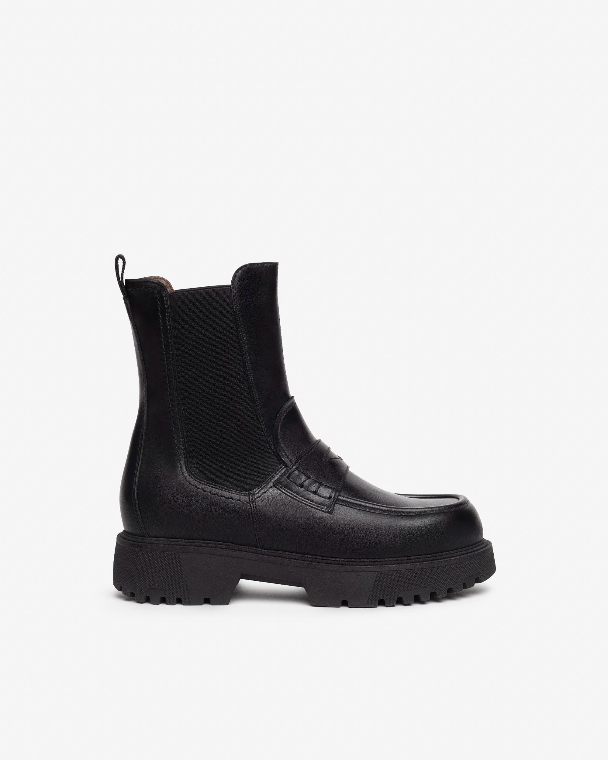 Women’s Leather Chelsea Boots