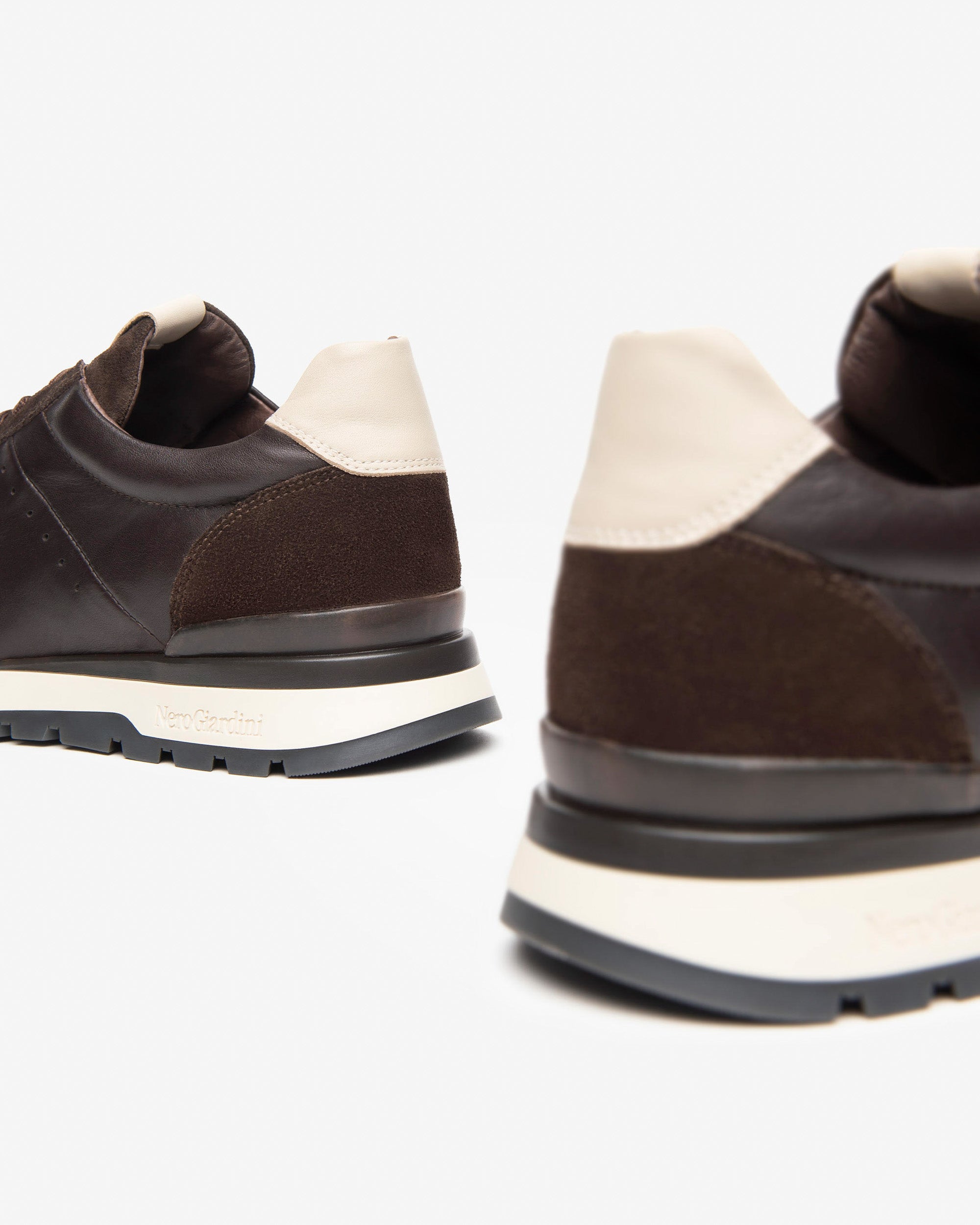 Sneakers Heren in Suède en Leder