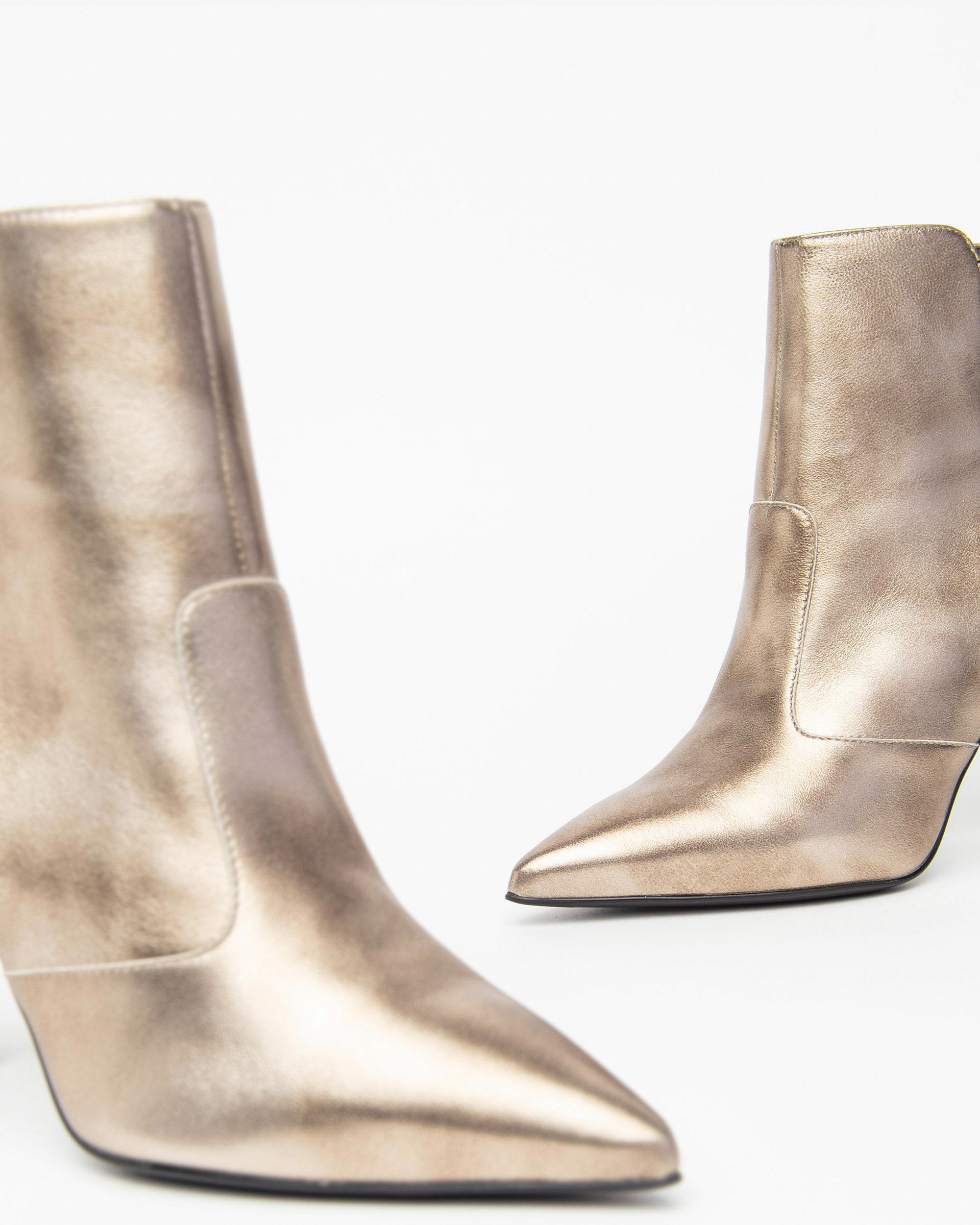 Korte Laarsjes Dames in Leder