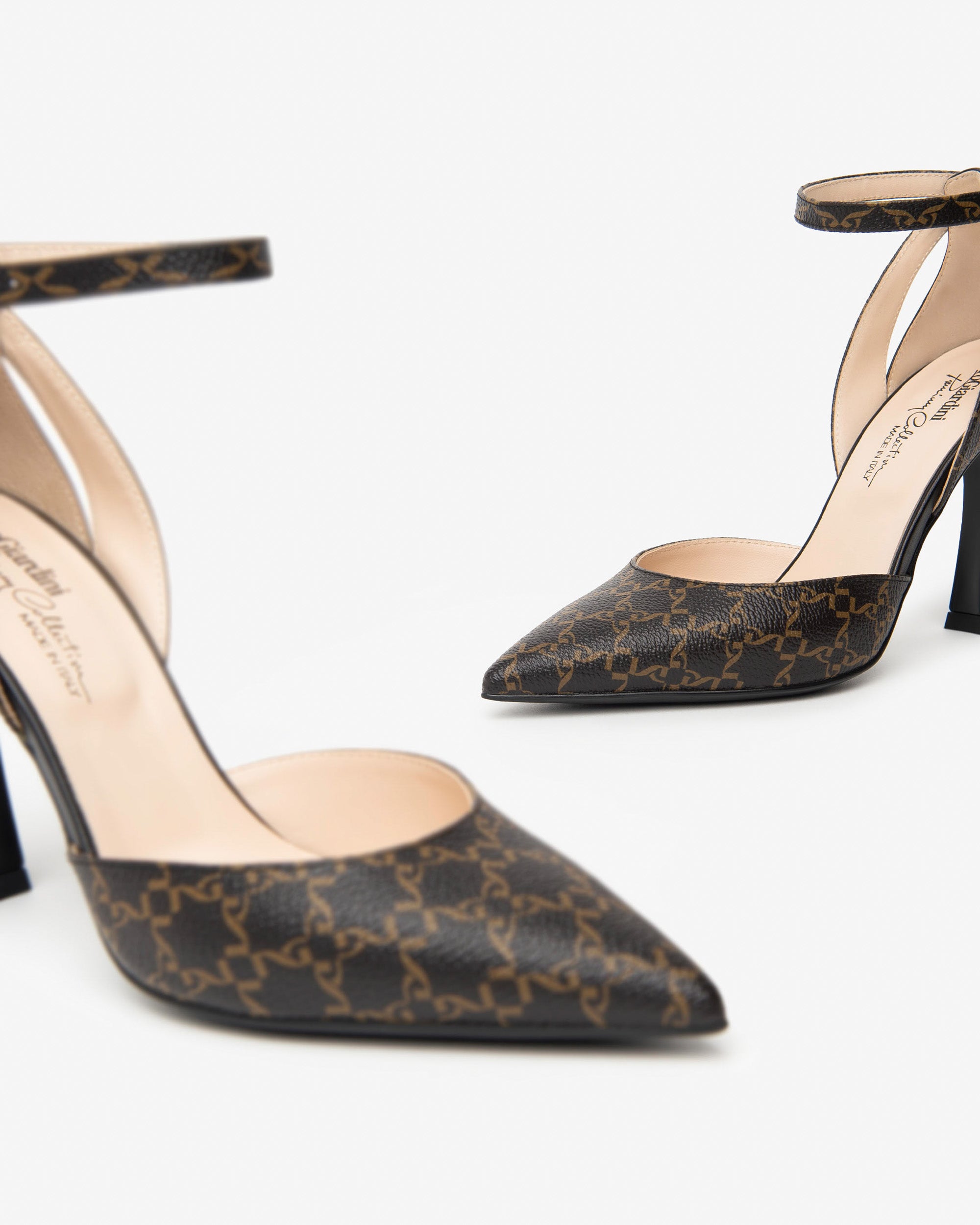 Women's Technical Fabric and Leather Court Shoes