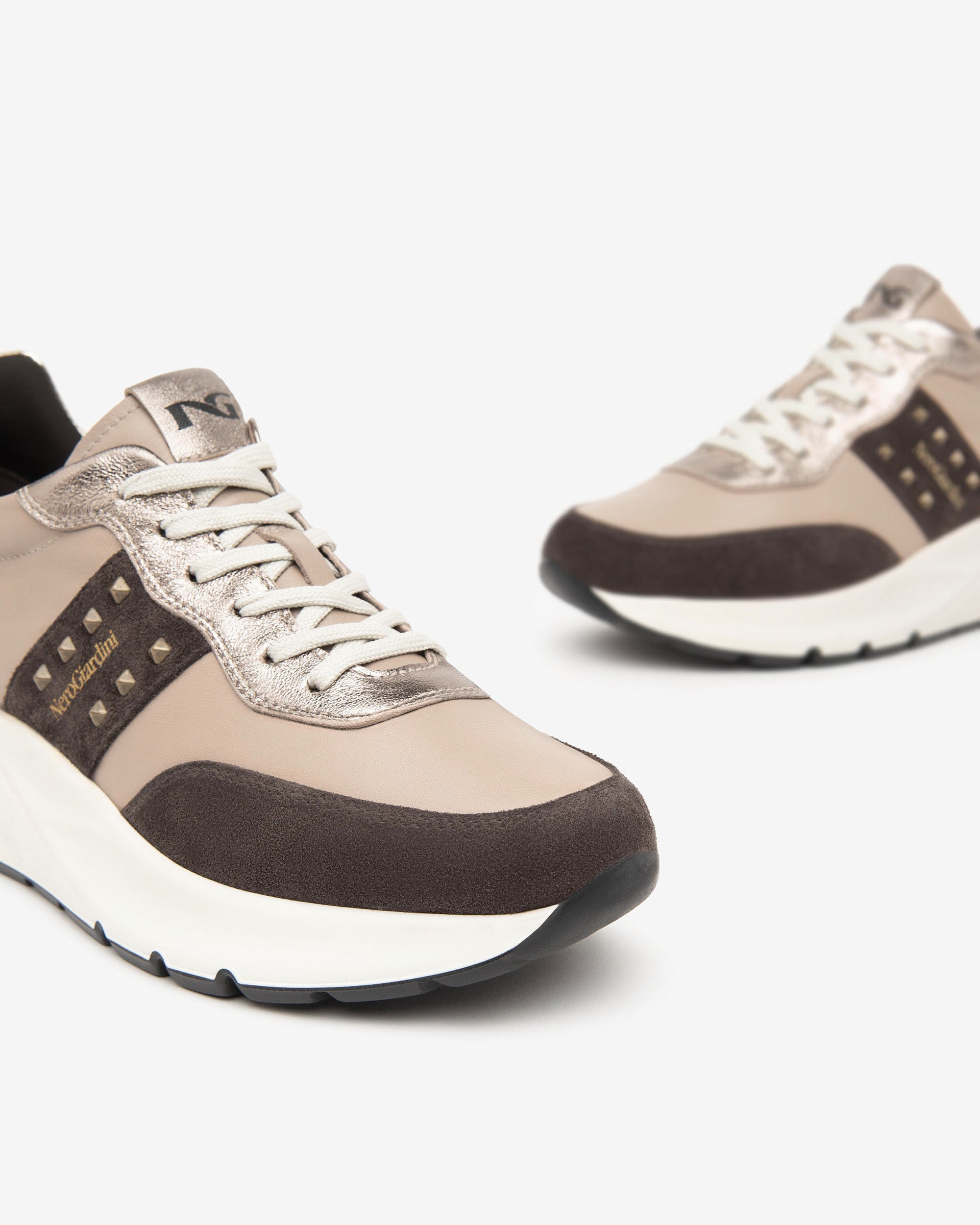 Sneakers Donna in Camoscio, Pelle e Materiale Tecnico