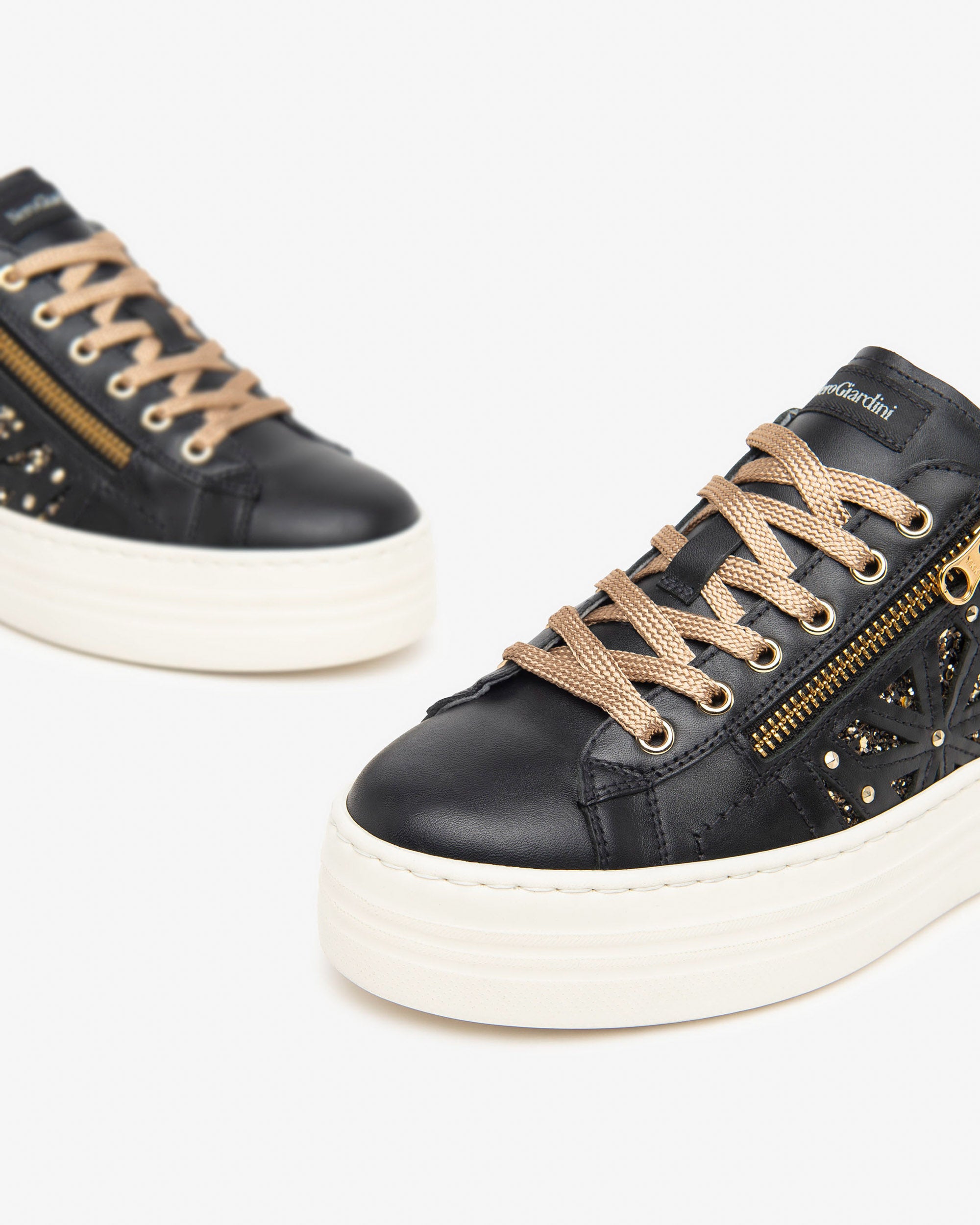 Sneakers Donna in Pelle e Materiale Tecnico