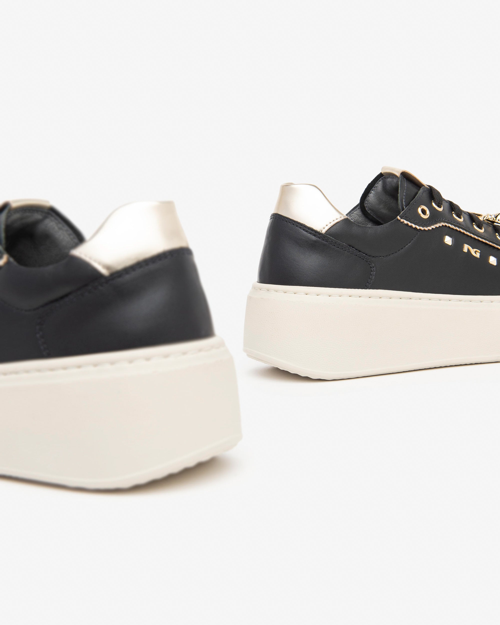 Sneakers Donna in Pelle e Materiale Tecnico