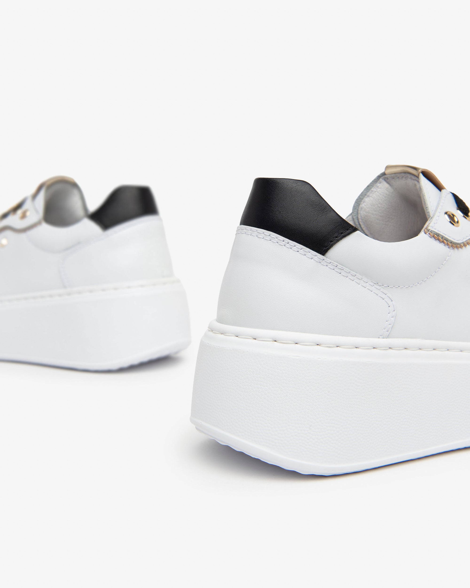Sneakers Donna in Pelle e Materiale Tecnico
