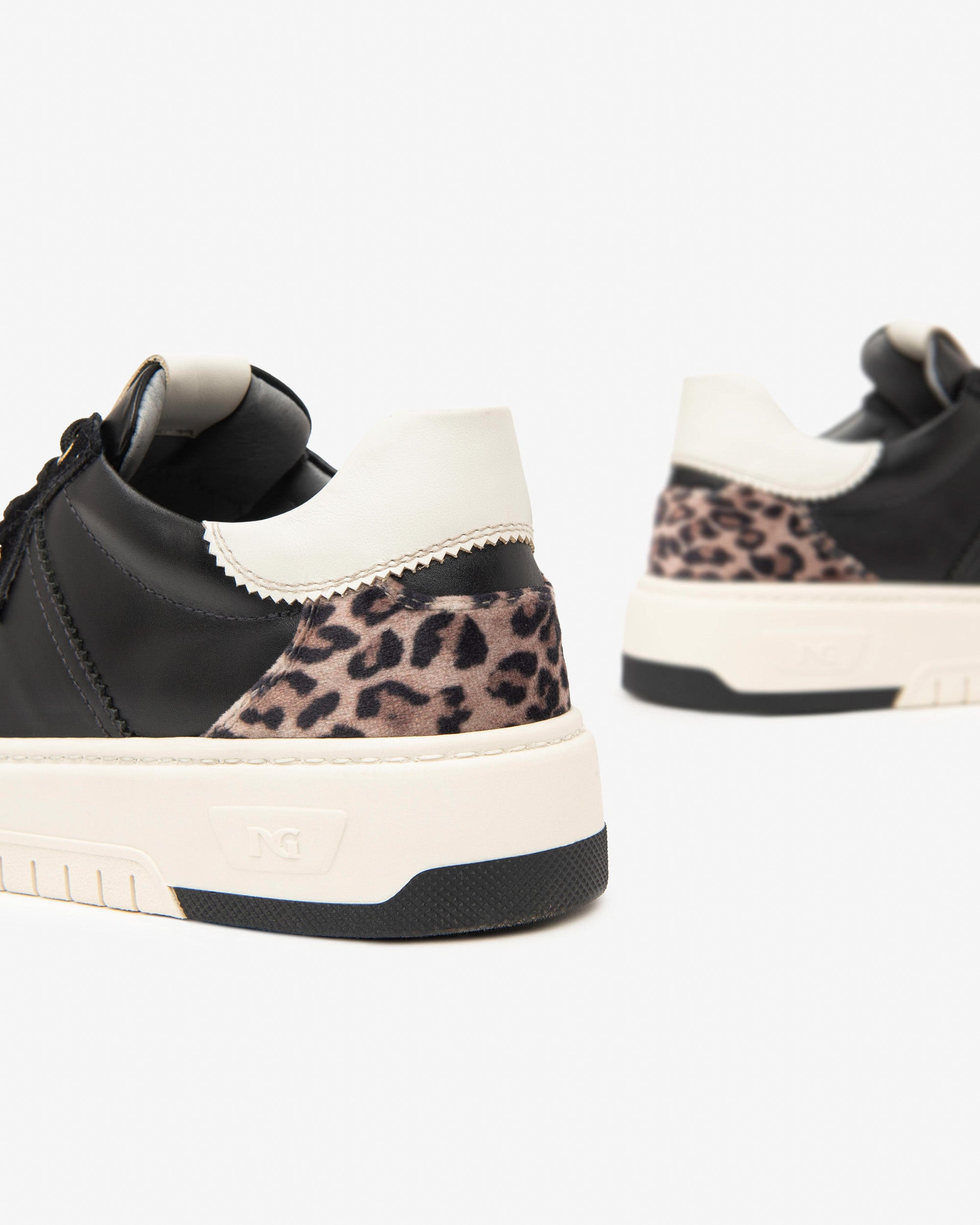 Sneakers Dames in Leder, Suède en Technisch Materiaal