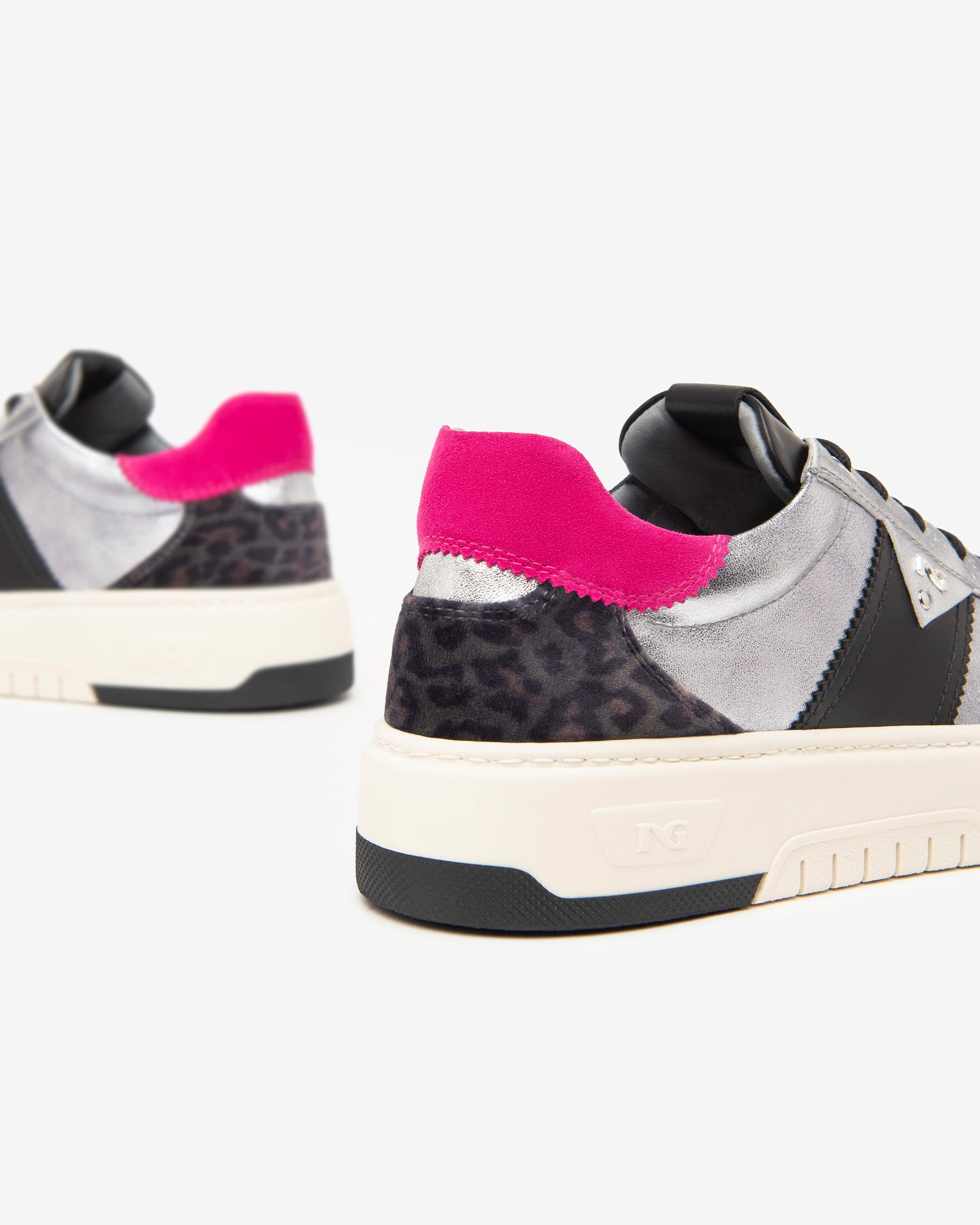 Sneakers Donna in Pelle, Materiale Tecnico e Suede
