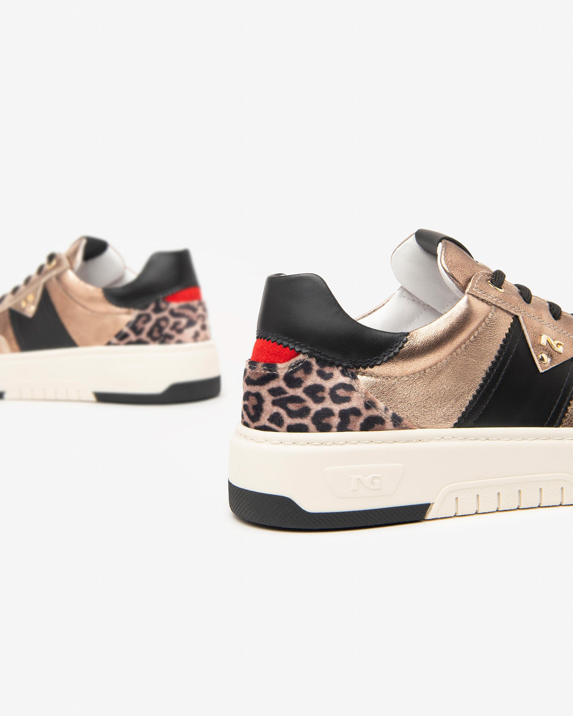Sneakers Dames in Leder, Technisch Materiaal en Suède