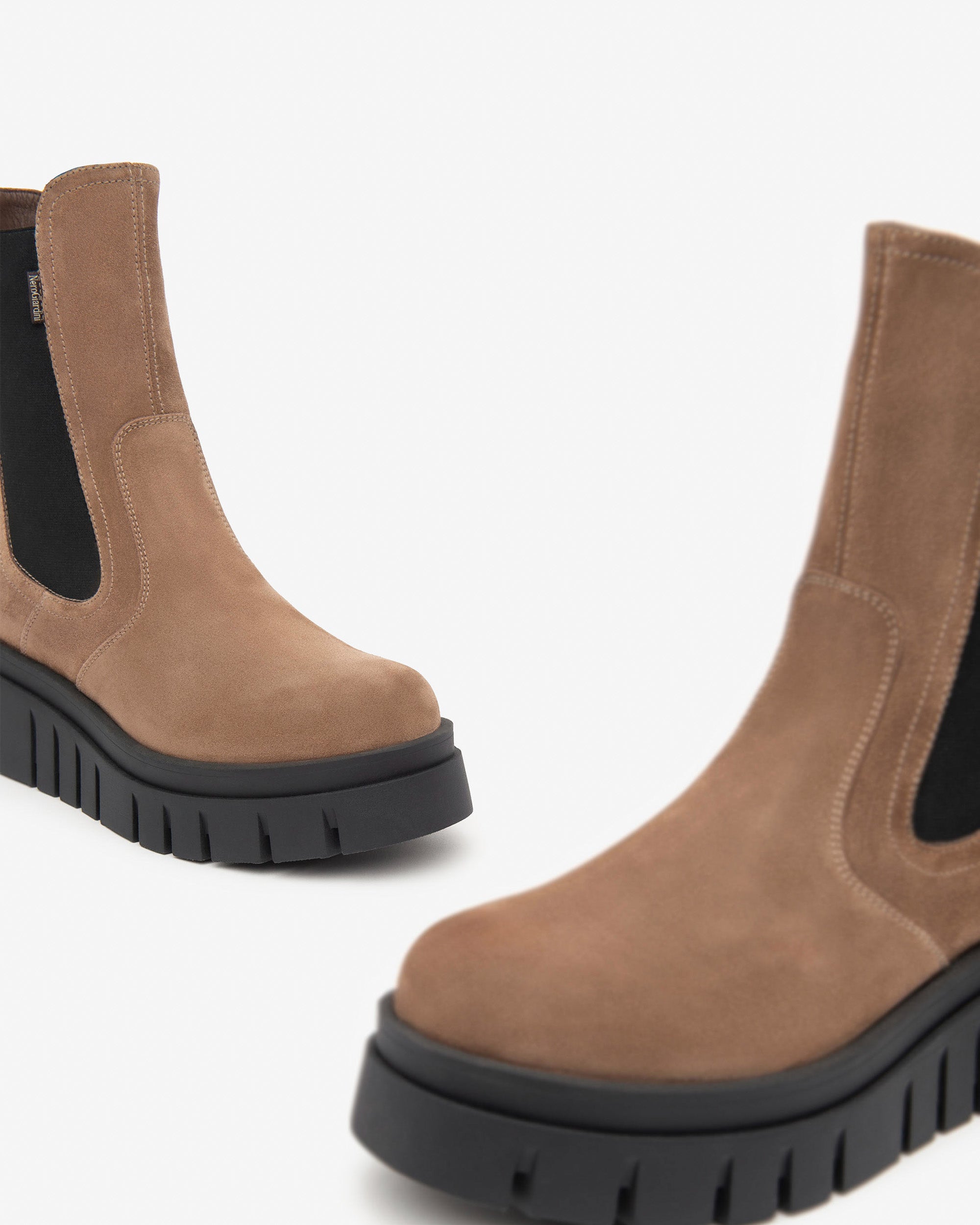 Stivaletti Chelsea Donna in Camoscio