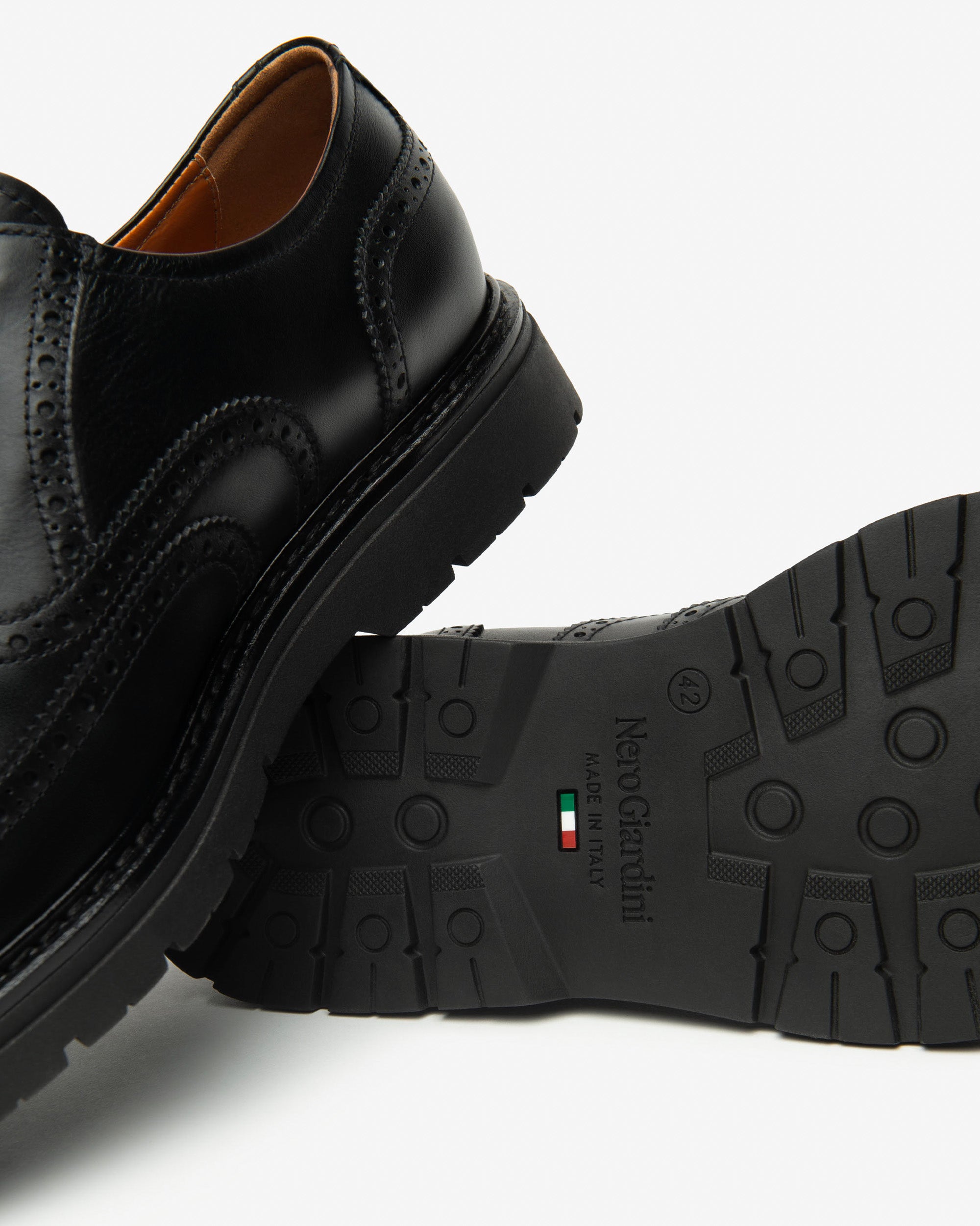 Men's Leather Tie-Up Shoes