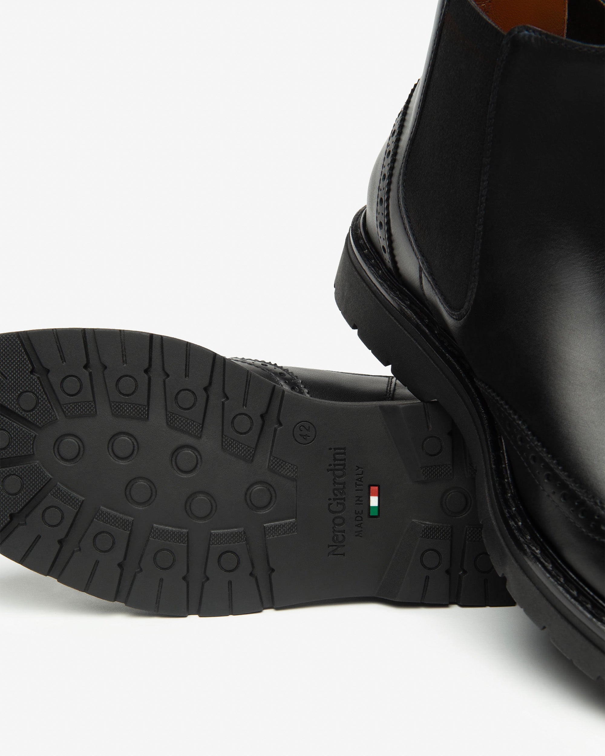 Men's Leather Chelsea Boots