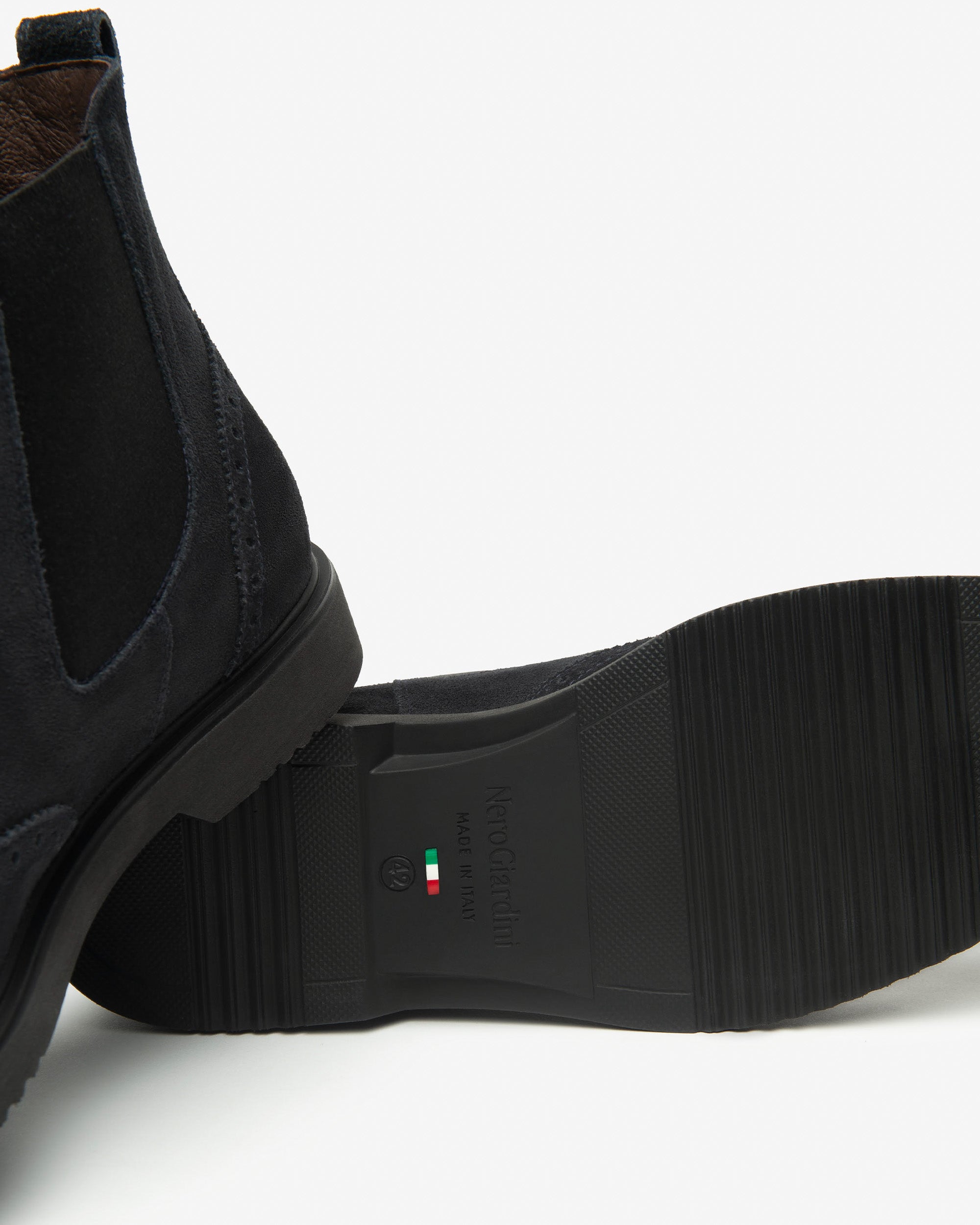 Men's Suede Chelsea Boots