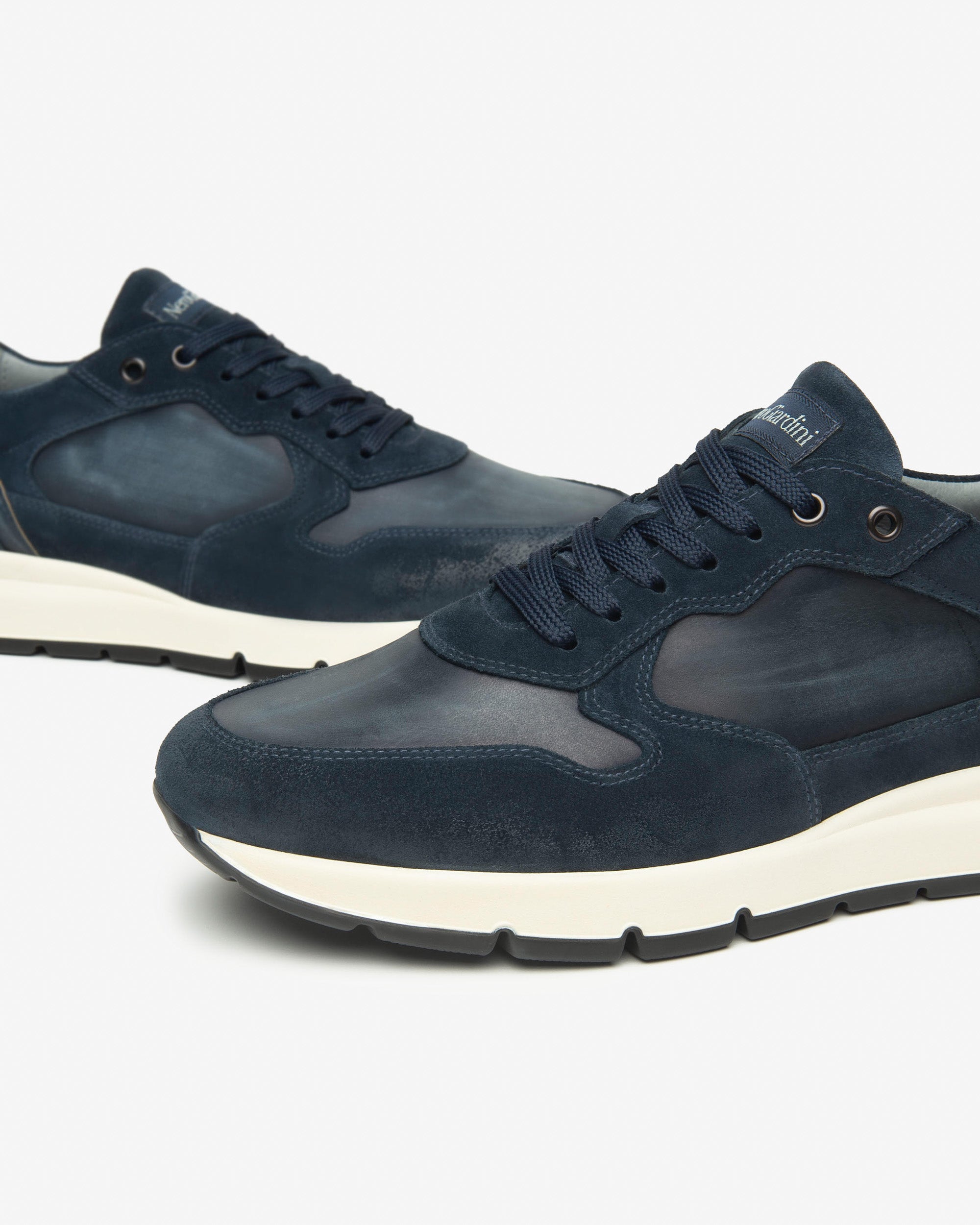 Sneakers Heren in Suède en Leder