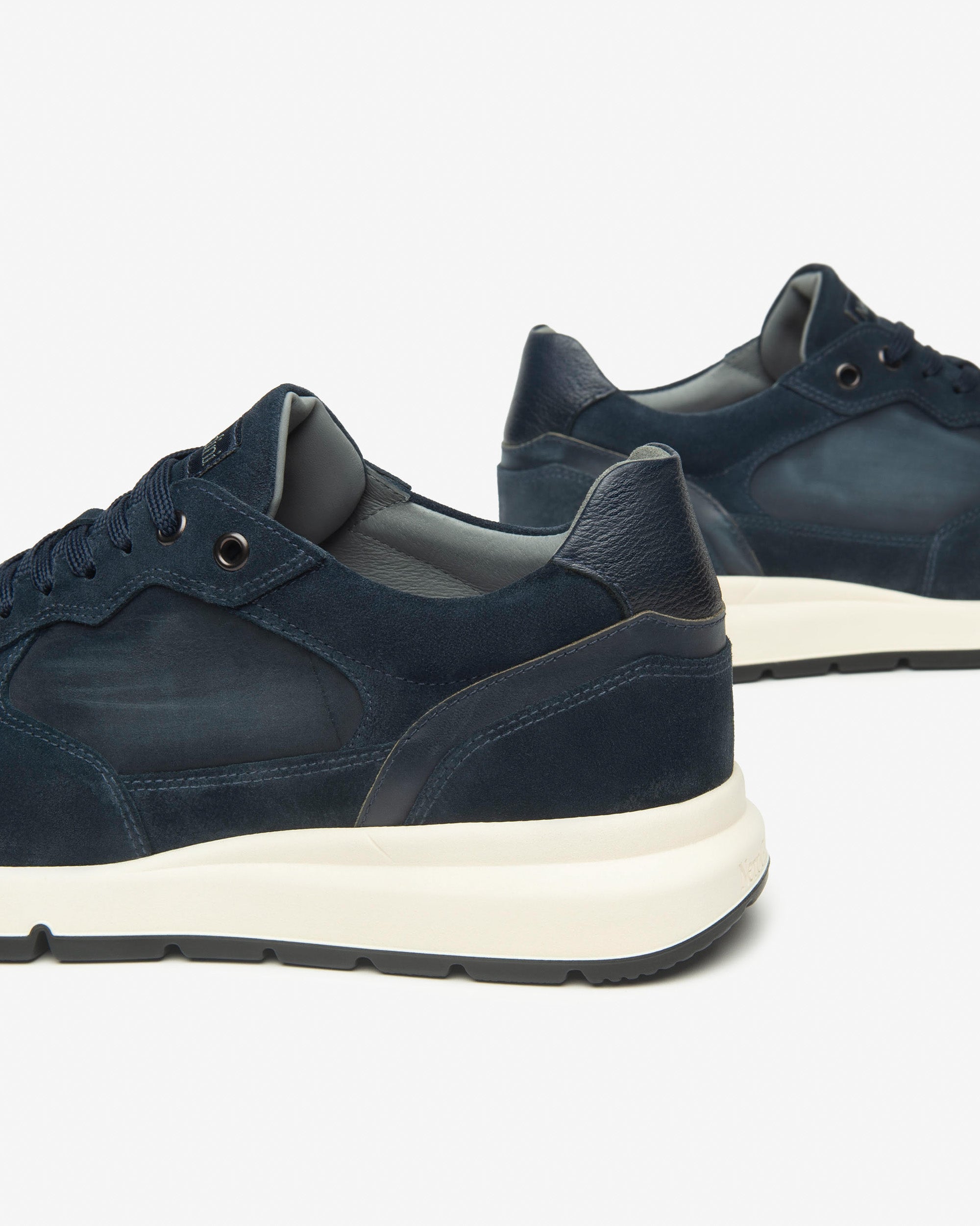 Sneakers Heren in Suède en Leder