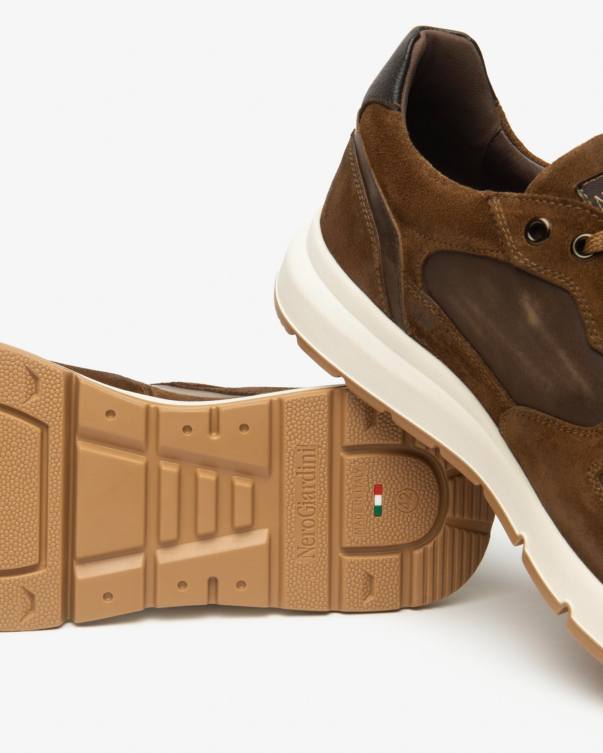 Sneakers Heren in Suède en Leder