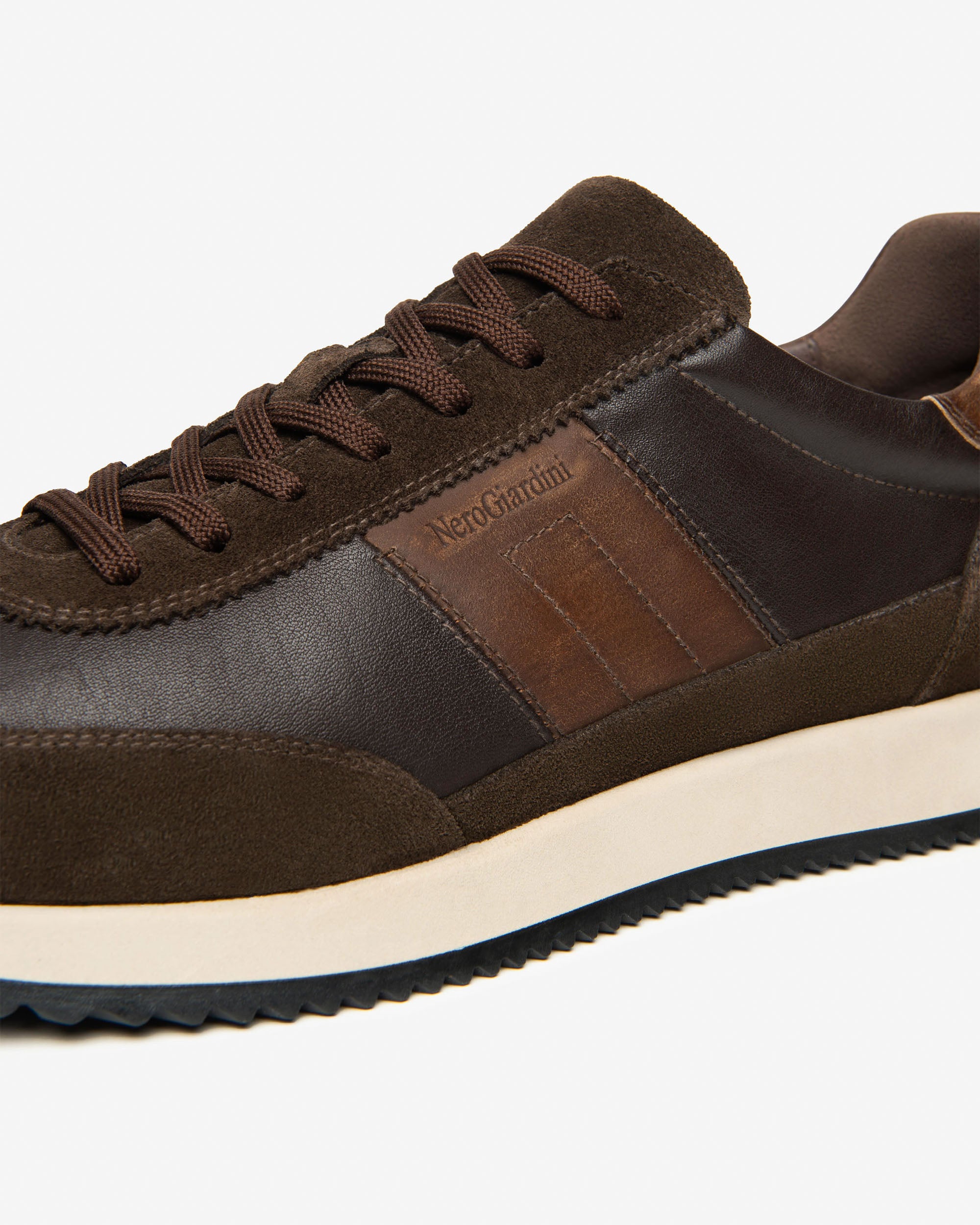 Sneakers Heren in Suède en Leder