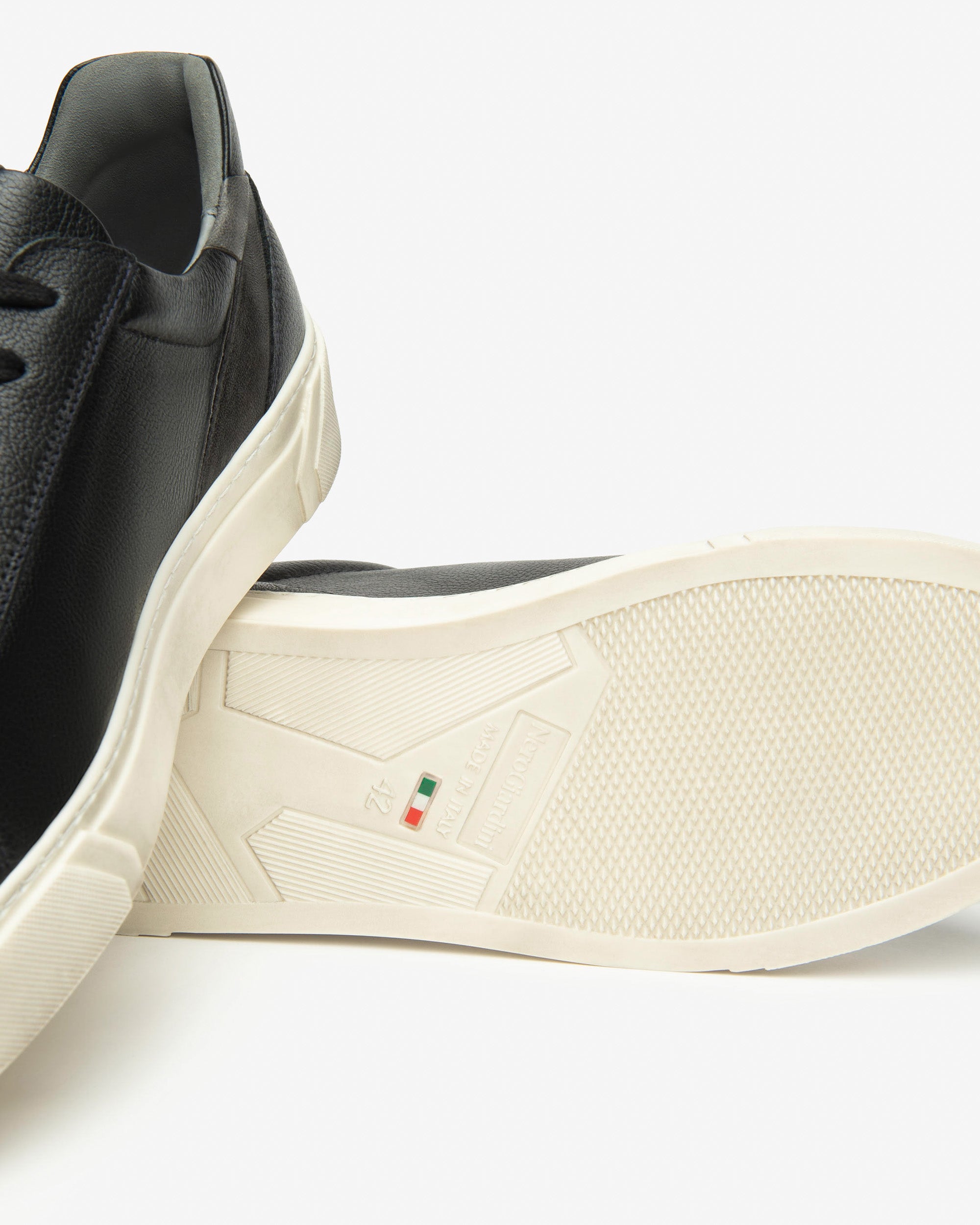 Herrensneakers aus Leder