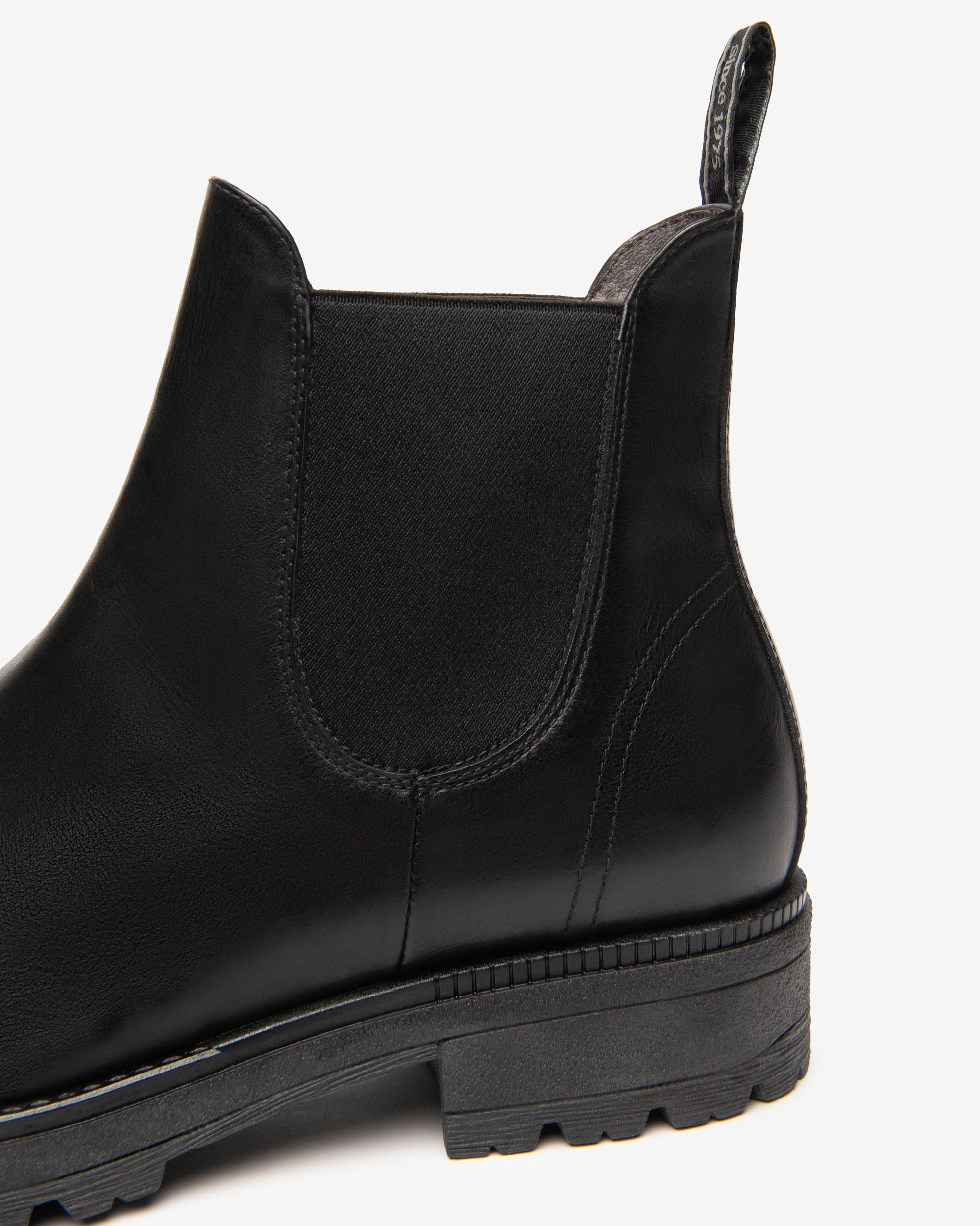 Men's Leather Chelsea Boots