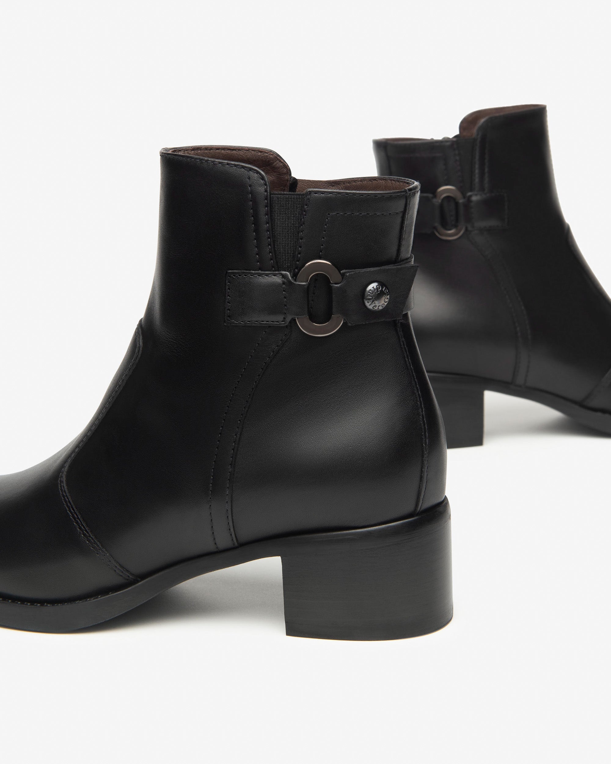 Damen-Stiefelette aus Leder