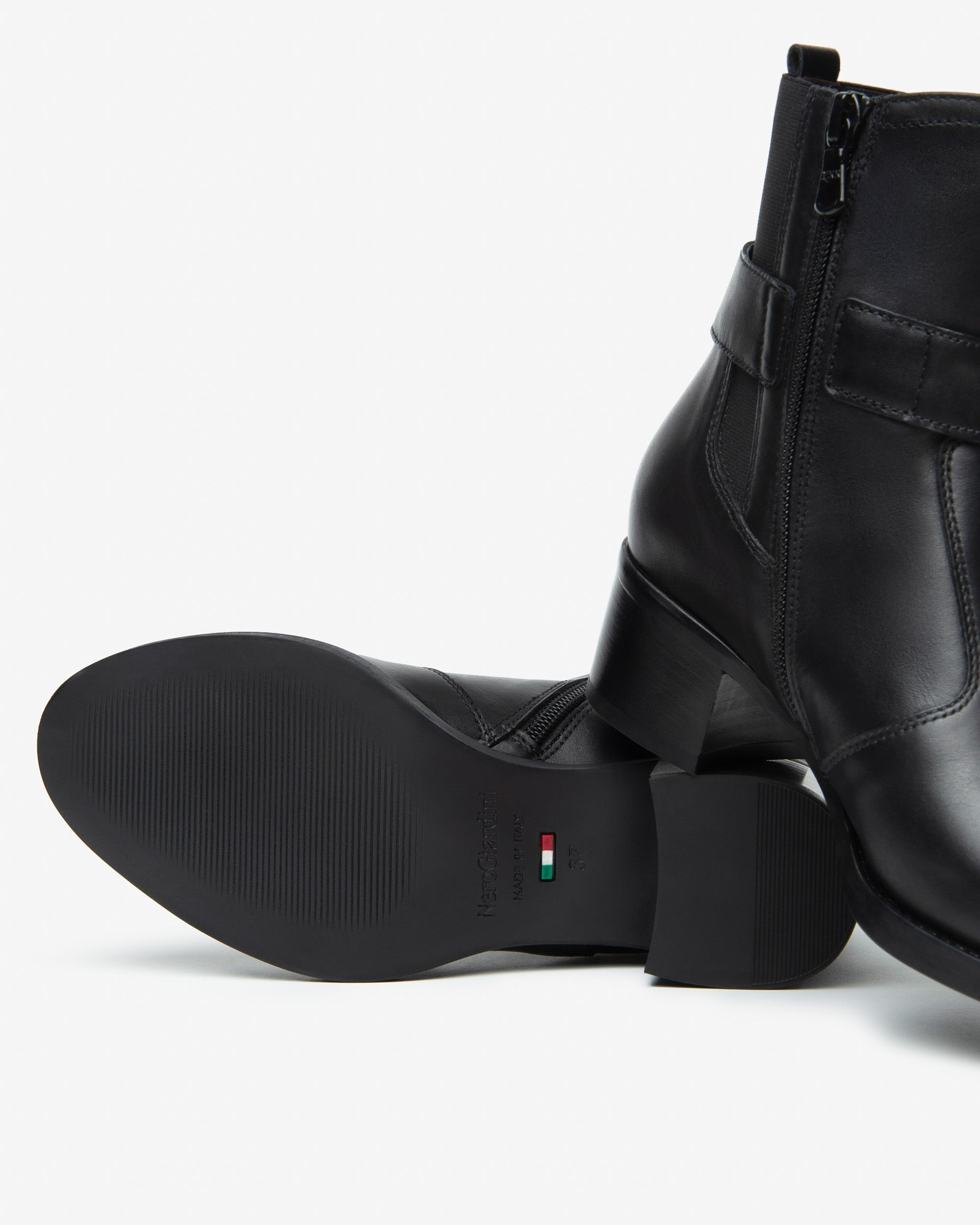 Damenstiefeletten aus Leder und Gewebe