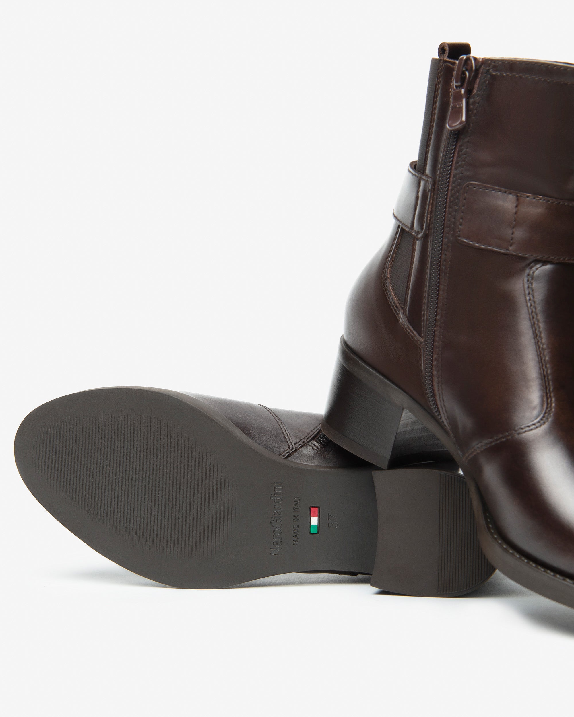 Damenstiefeletten aus Leder und Gewebe