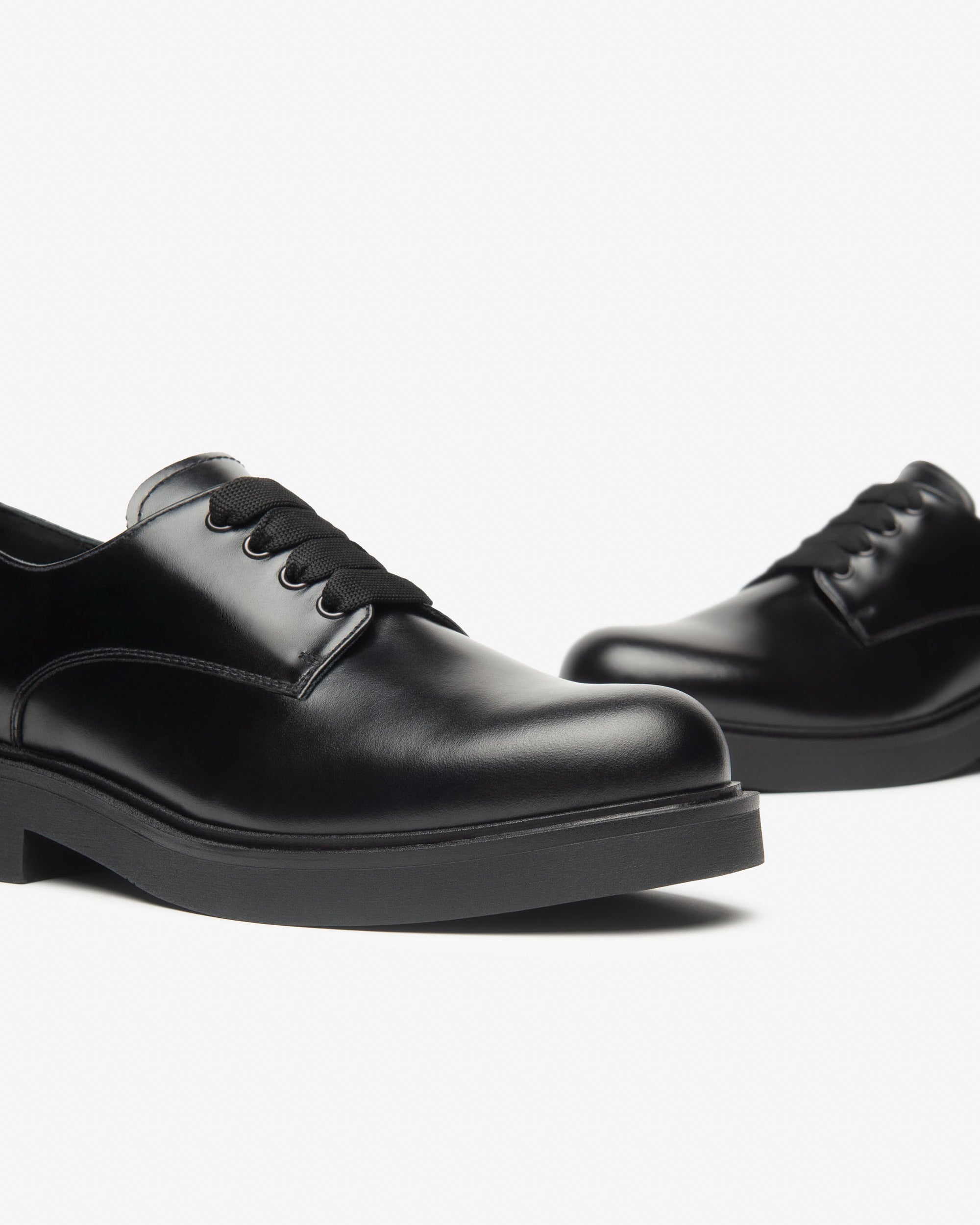 Stringate Donna in Pelle