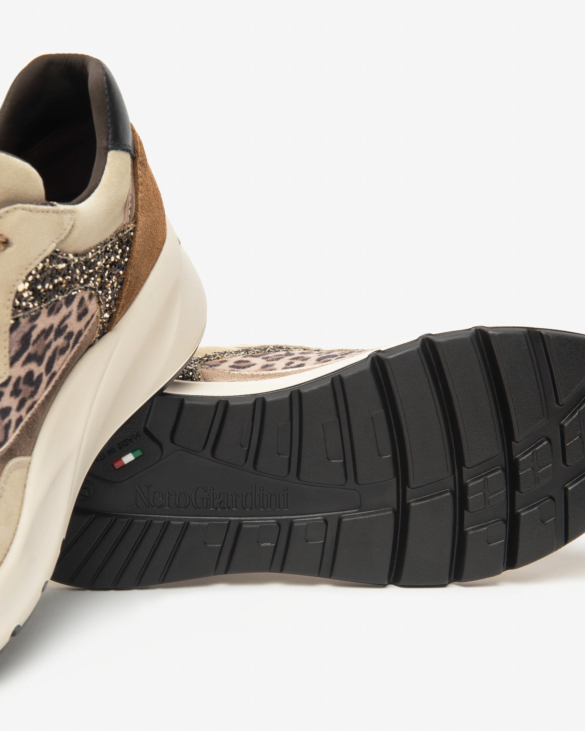 Sneakers Femme en Cuir Velours, Cuir et Matière Technique