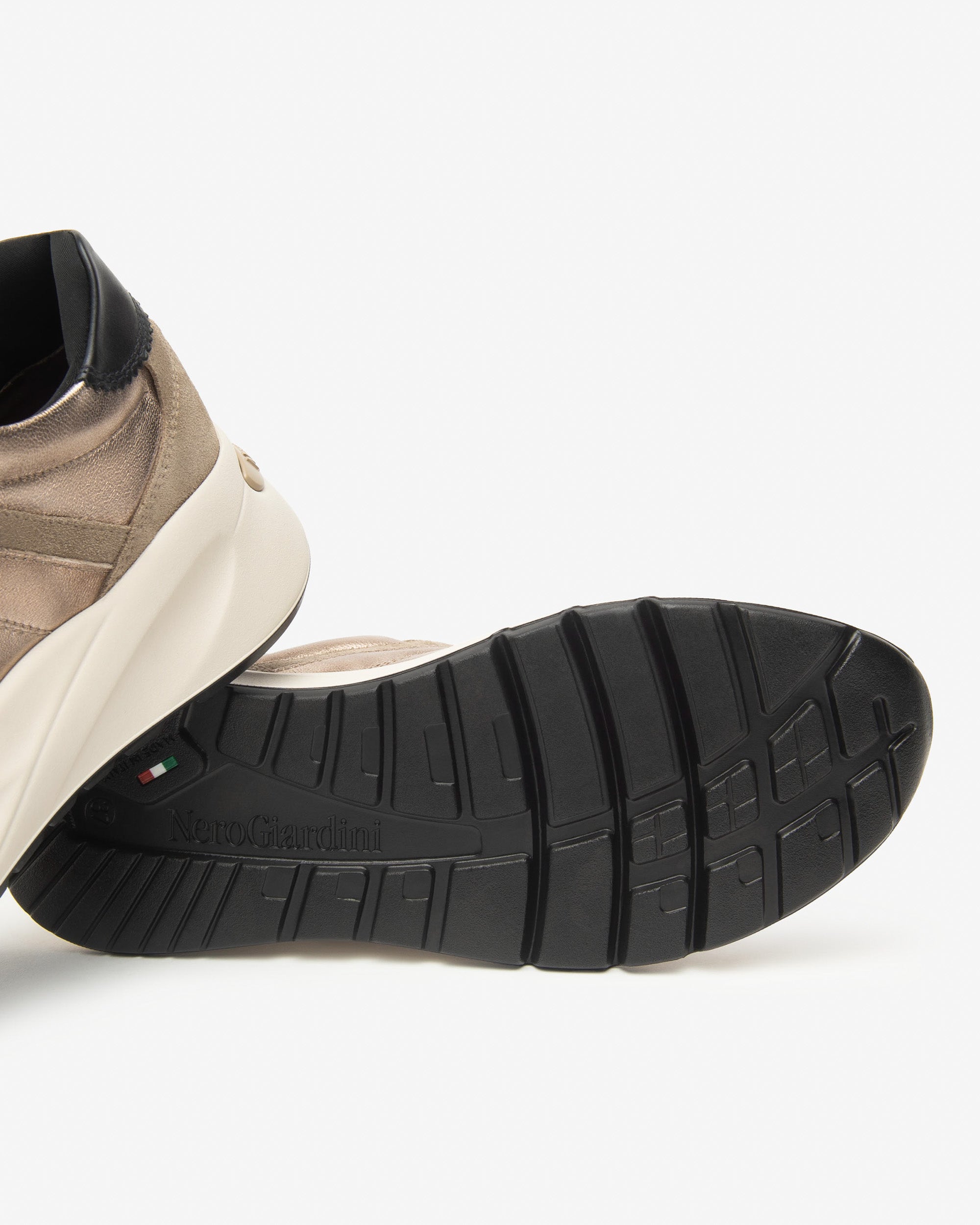 Sneakers Dames in Suède, Leder en Technisch materiaal