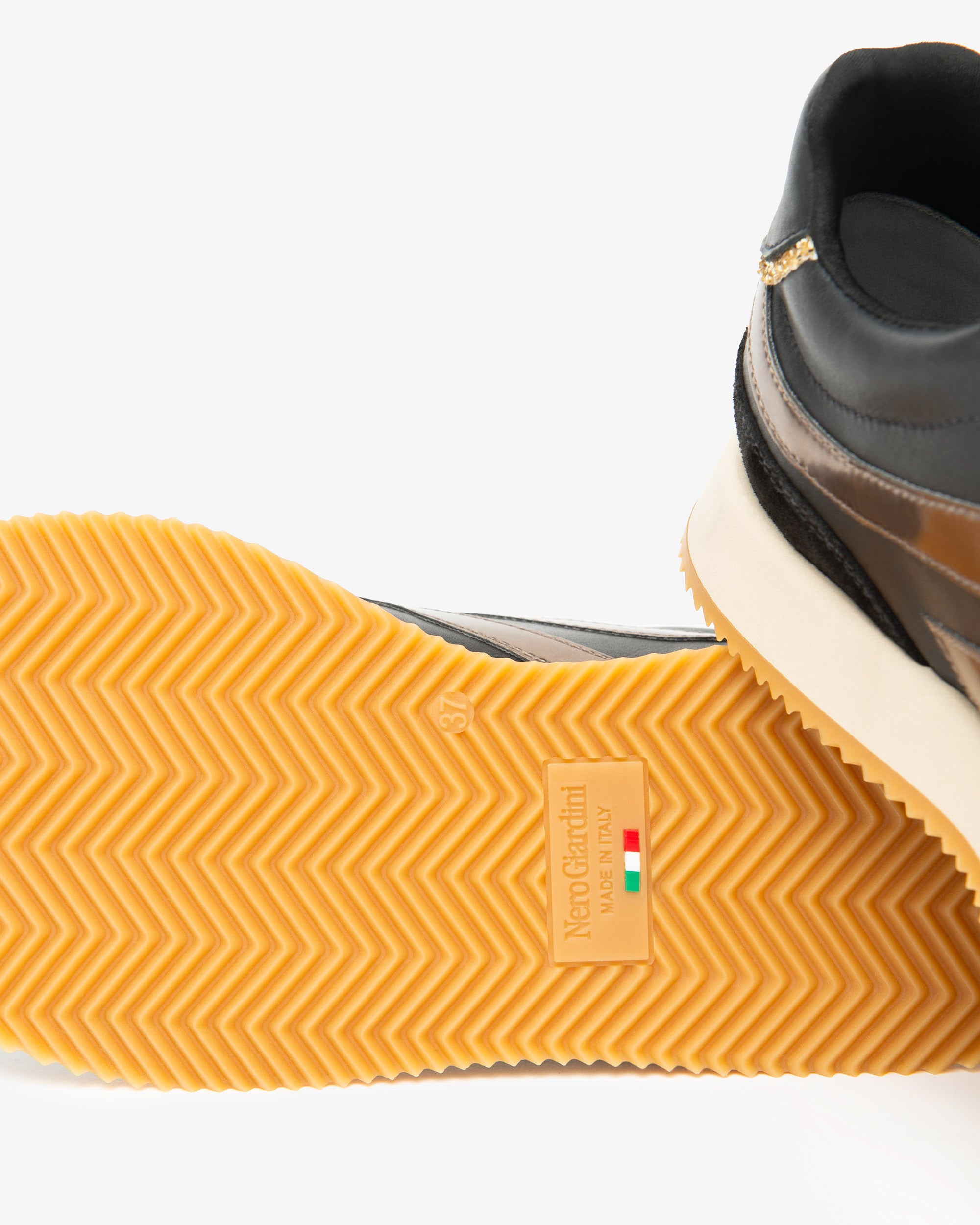 Sneakers Dames in Leder en Technisch Materiaal