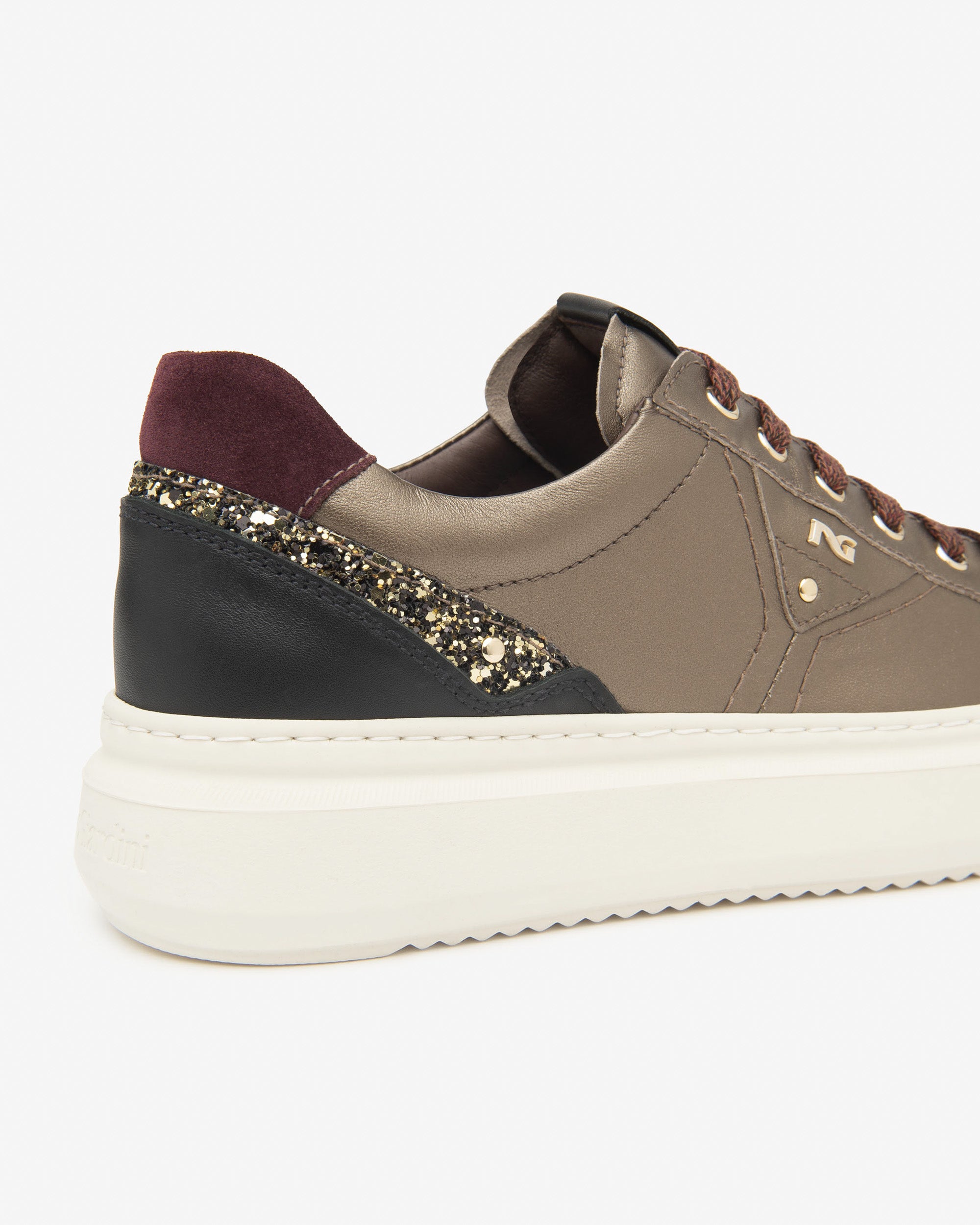 Sneakers Dames in Leder, Suède en Technisch Materiaal