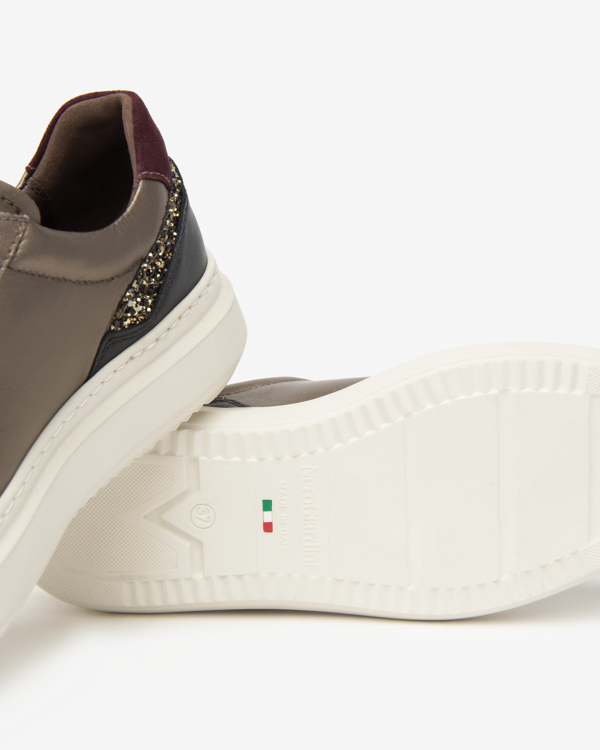 Sneakers Dames in Leder, Suède en Technisch Materiaal