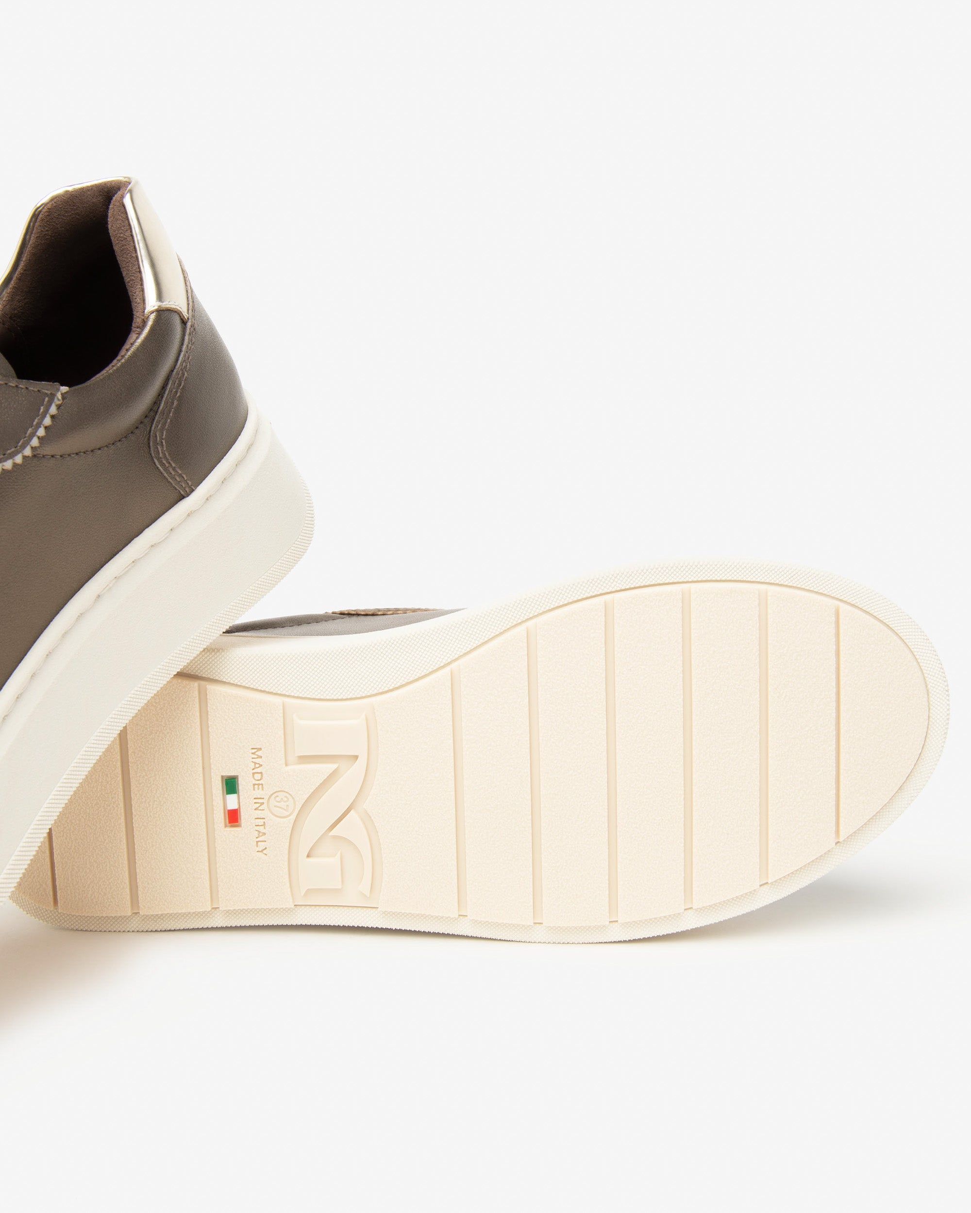 Sneakers Dames in Leder en Technisch Materiaal