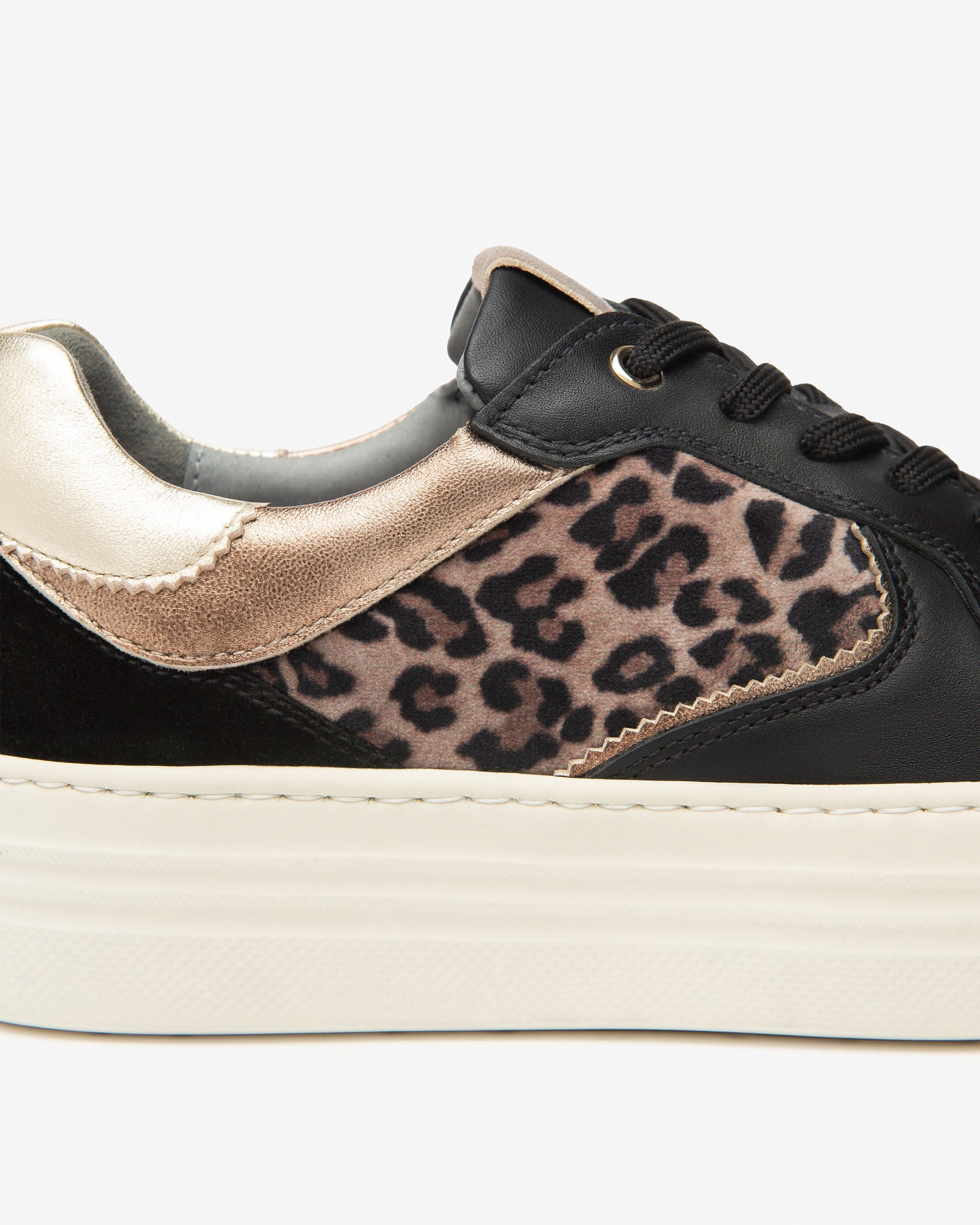 Sneakers Donna in Camoscio, Pelle e Materiale Tecnico