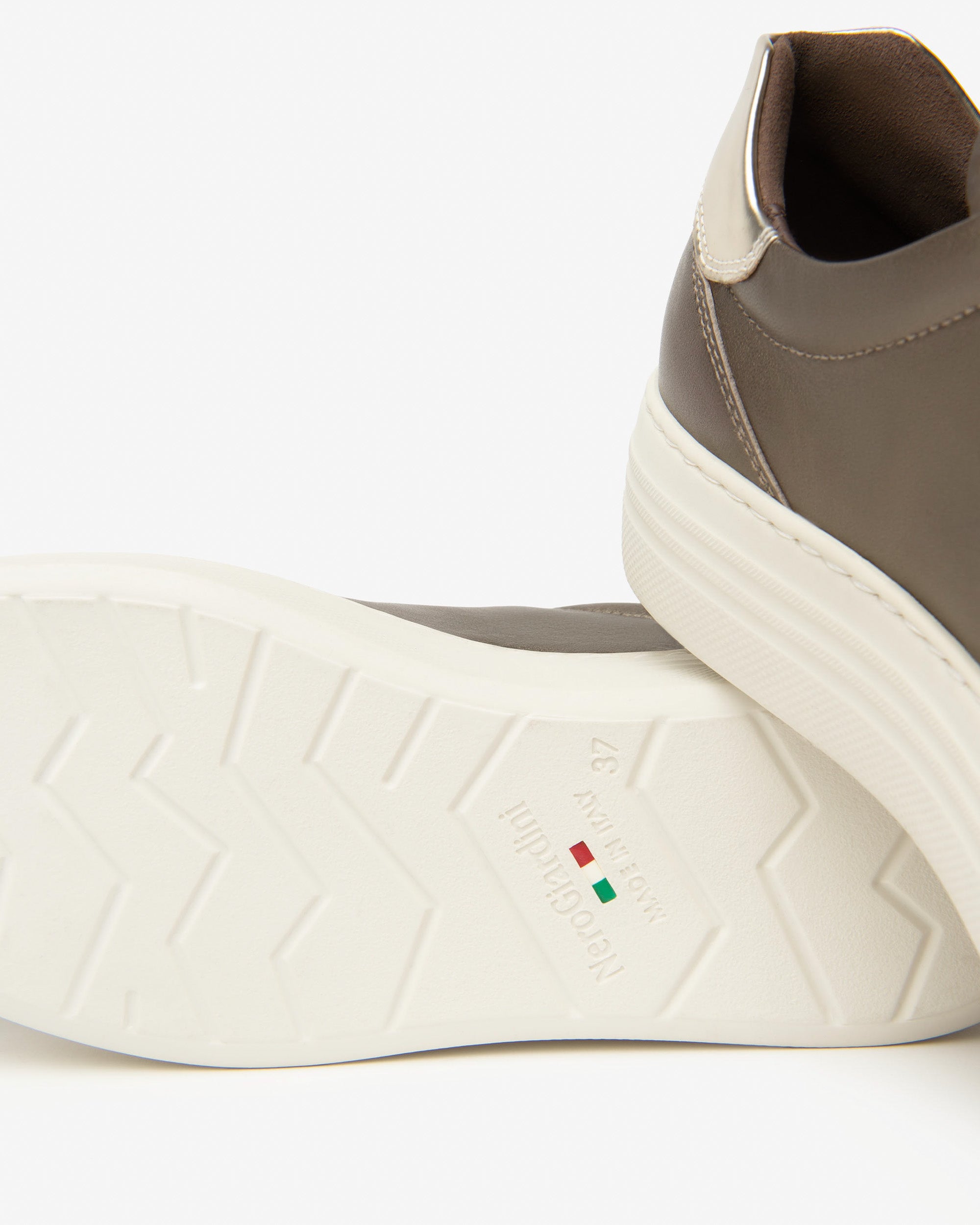 Sneakers Dames in Leder en Technisch Materiaal