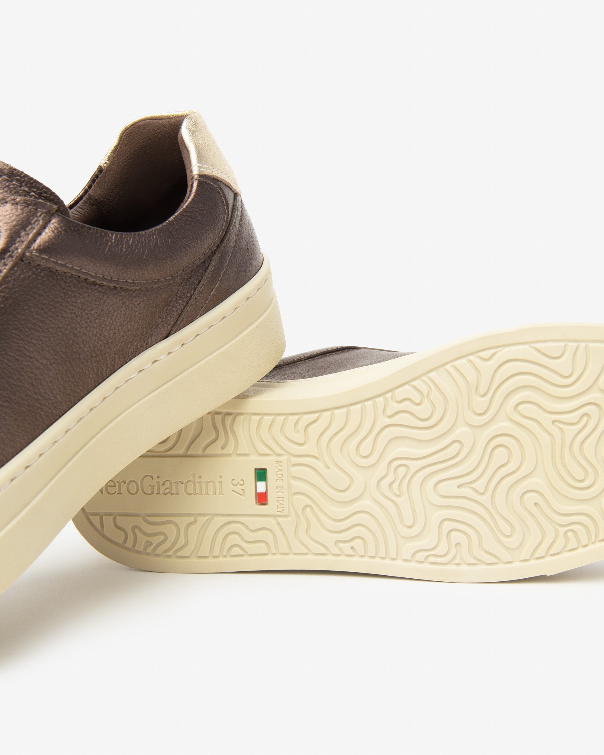Sneakers Dames in Leder en Technisch Materiaal