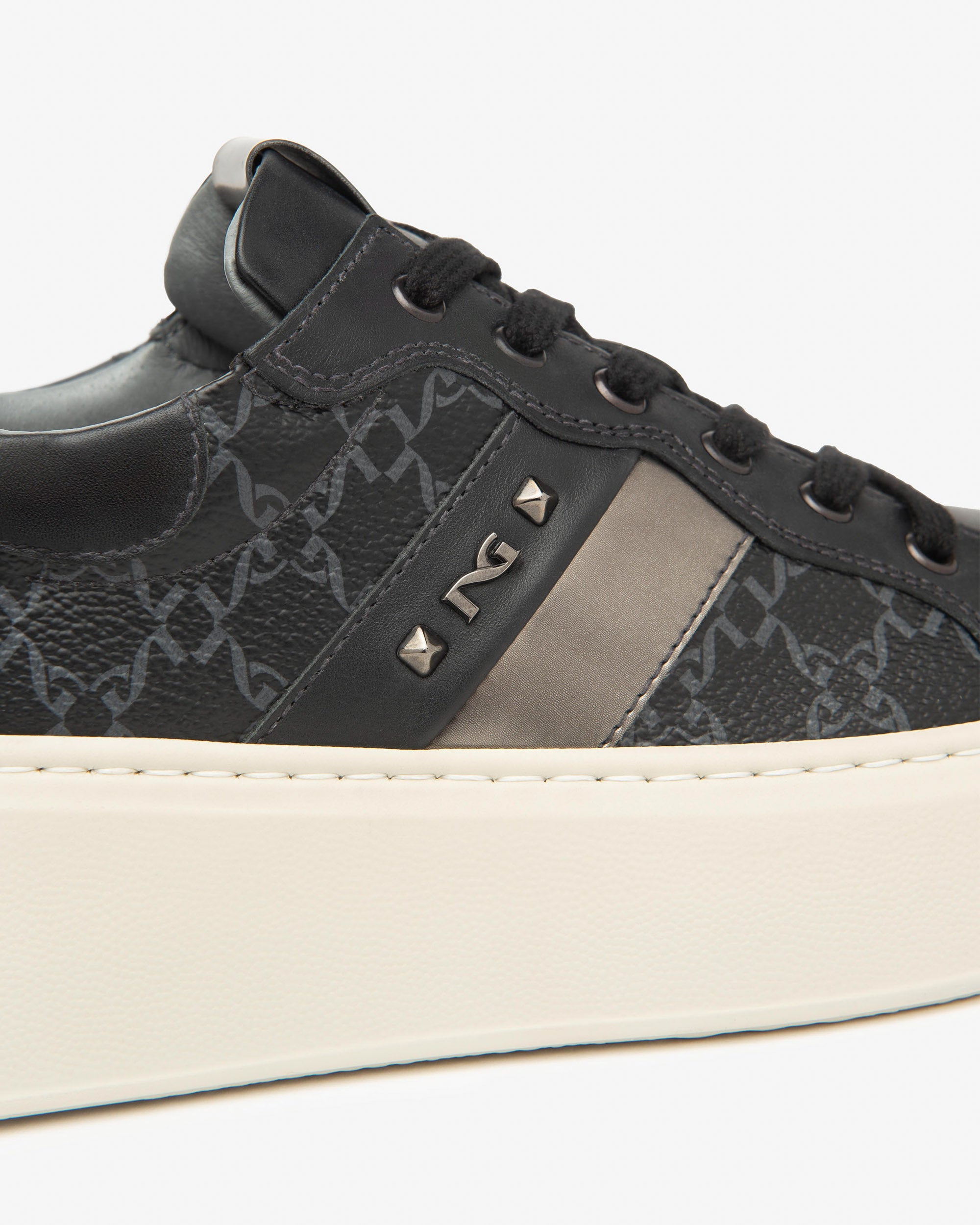 Sneakers Dames in Leder, Technisch Materiaal en Suède