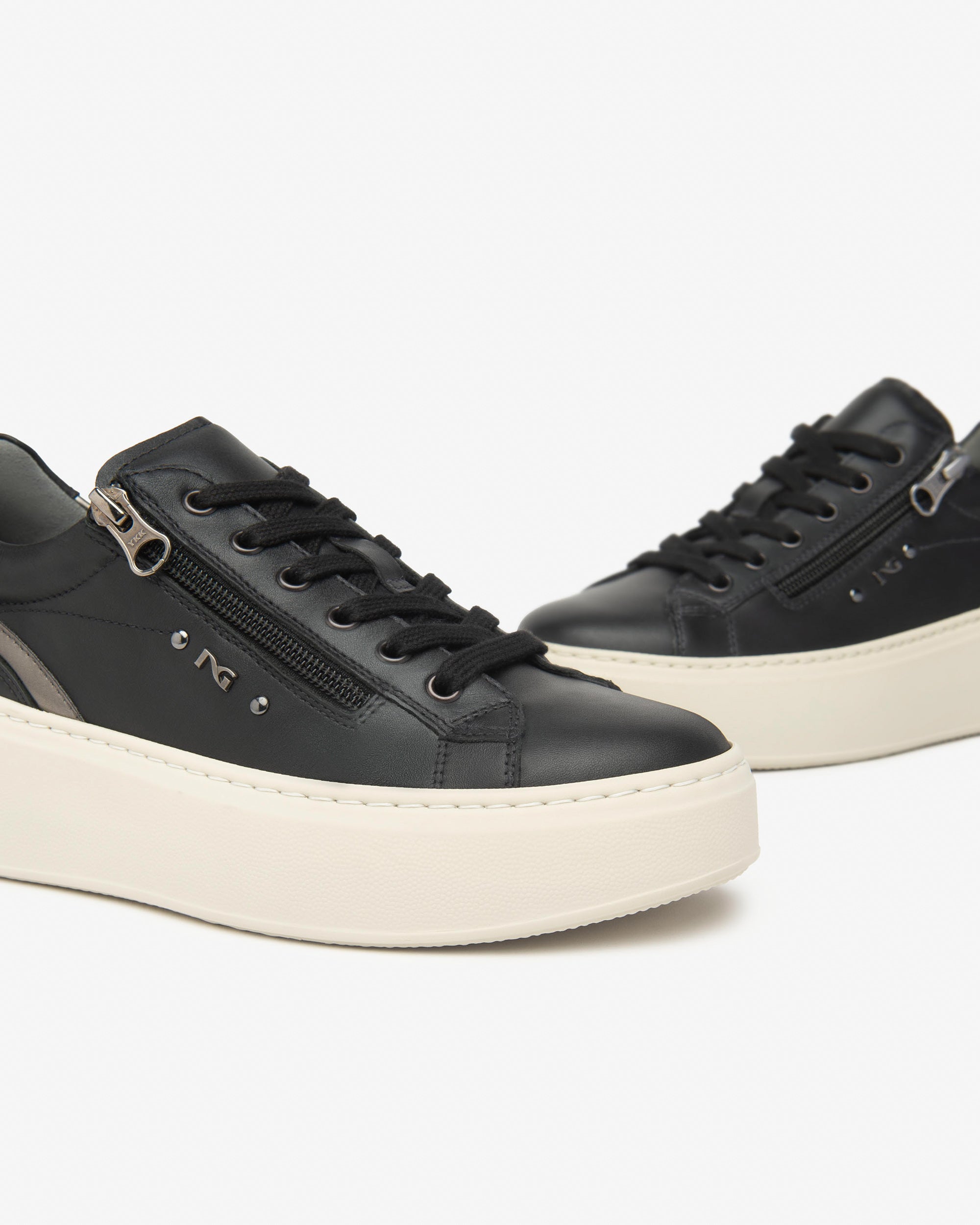 Sneakers Dames in Leder en Technisch Materiaal
