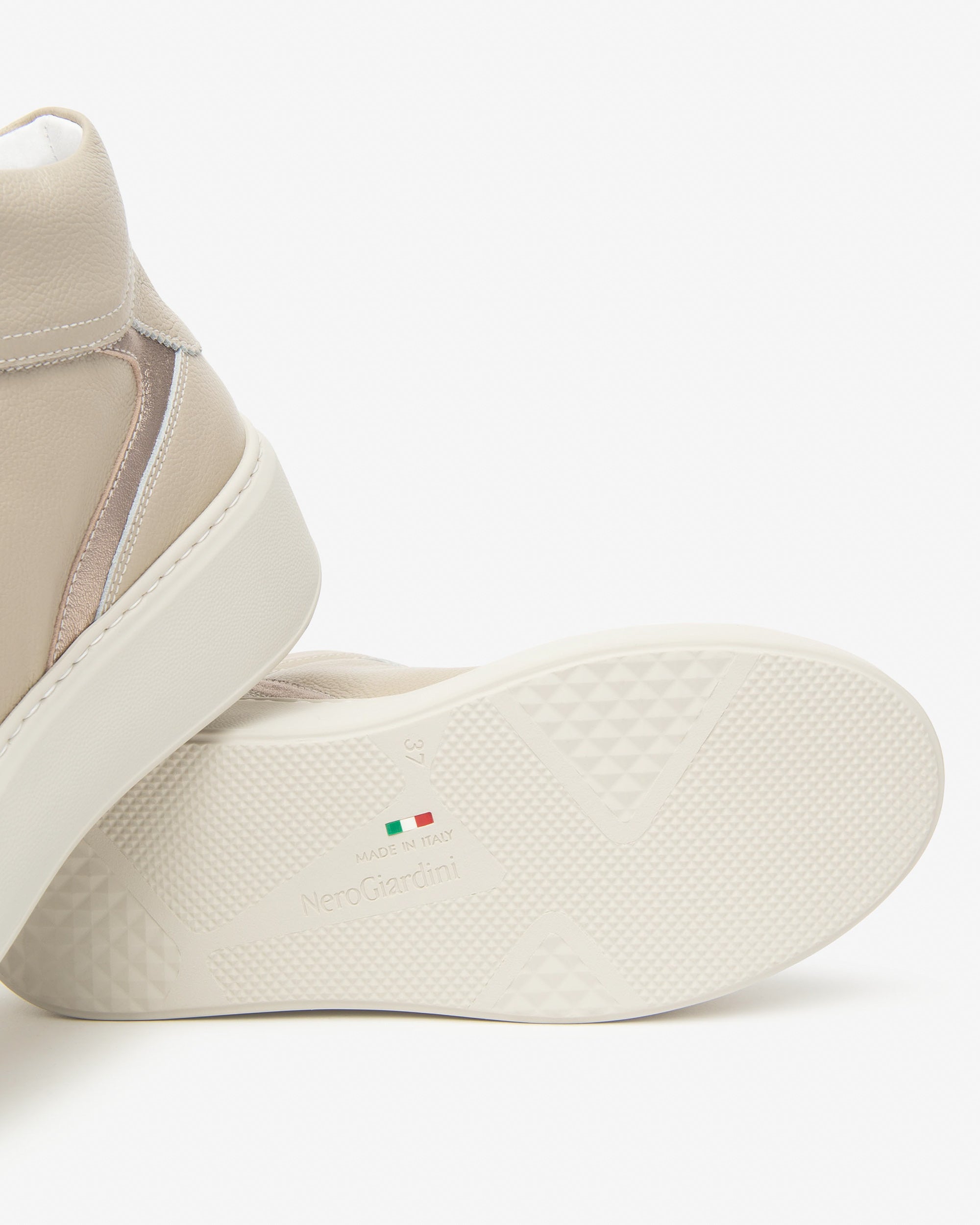 Sneakers Dames in Leder en Technisch Materiaal