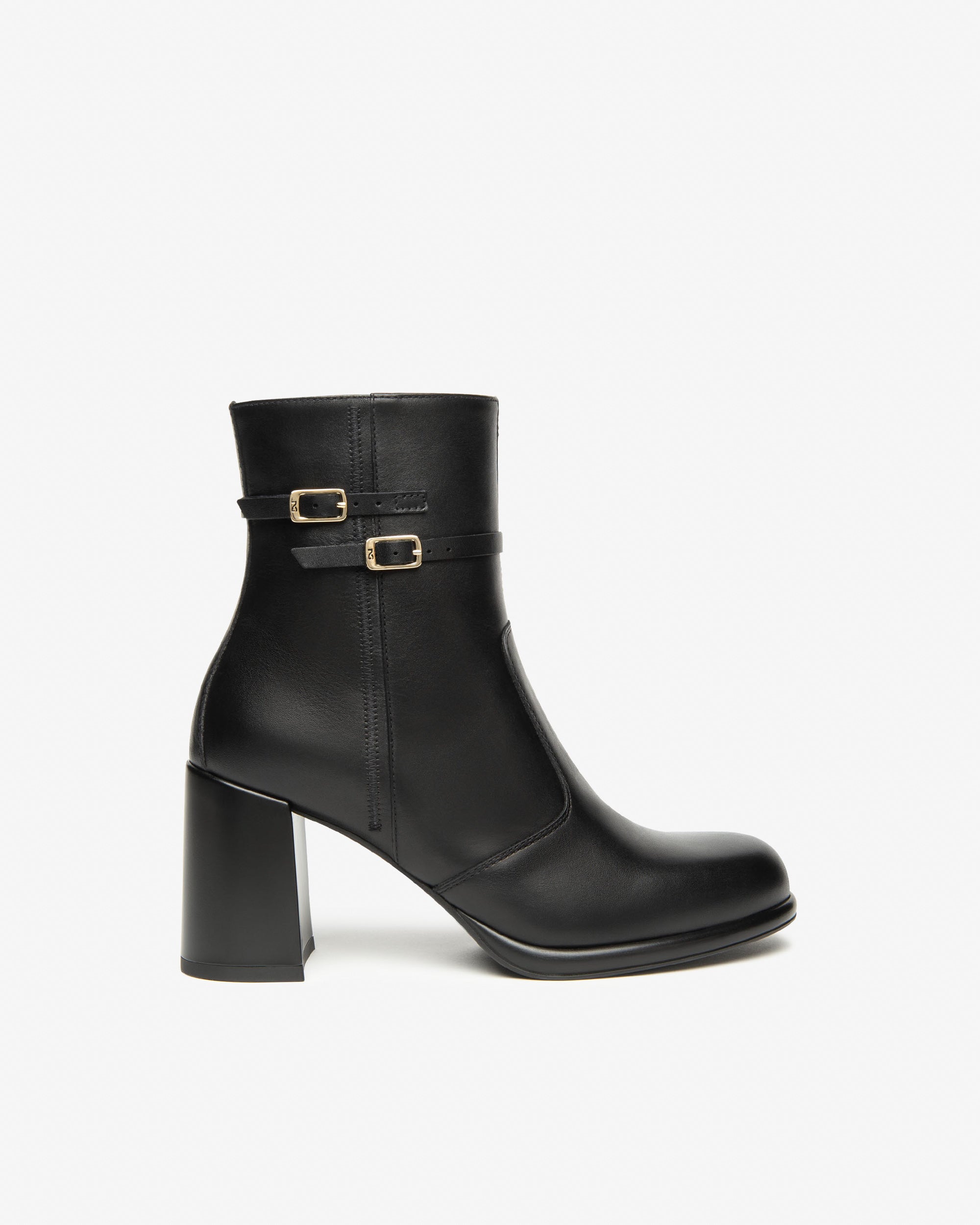 Korte Laarsjes Dames in Leder