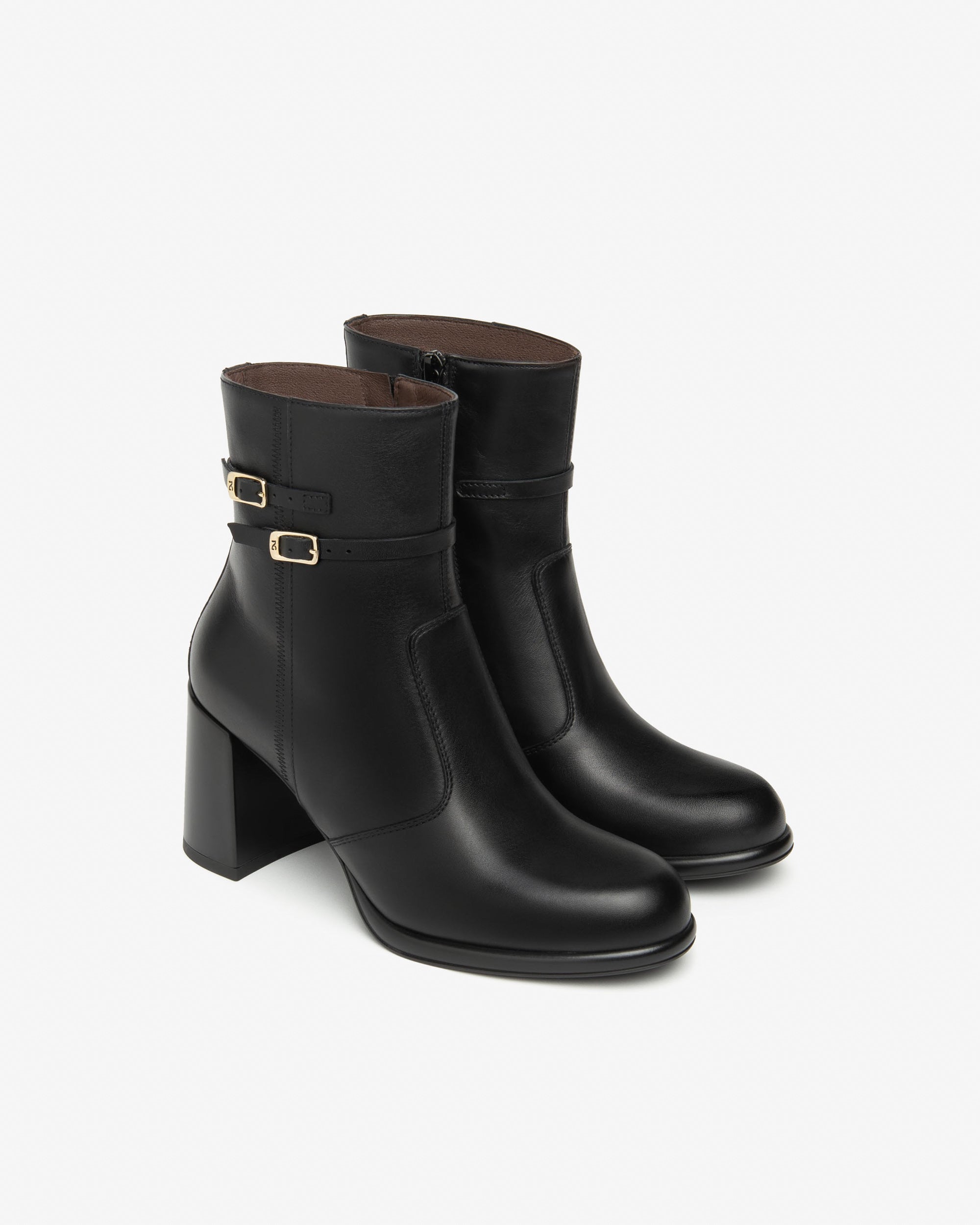 Korte Laarsjes Dames in Leder
