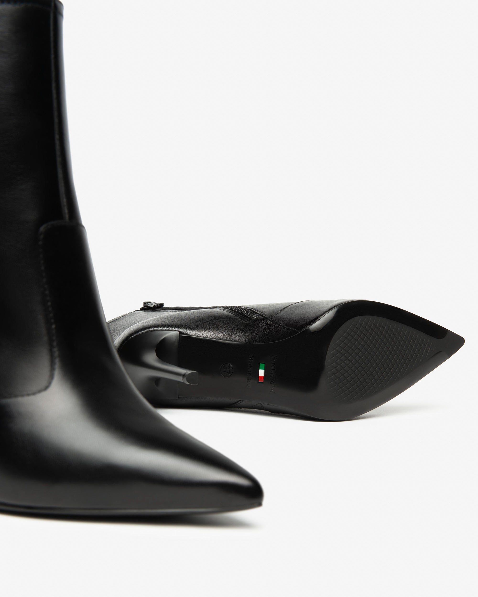 Женские кожаные ботильоны