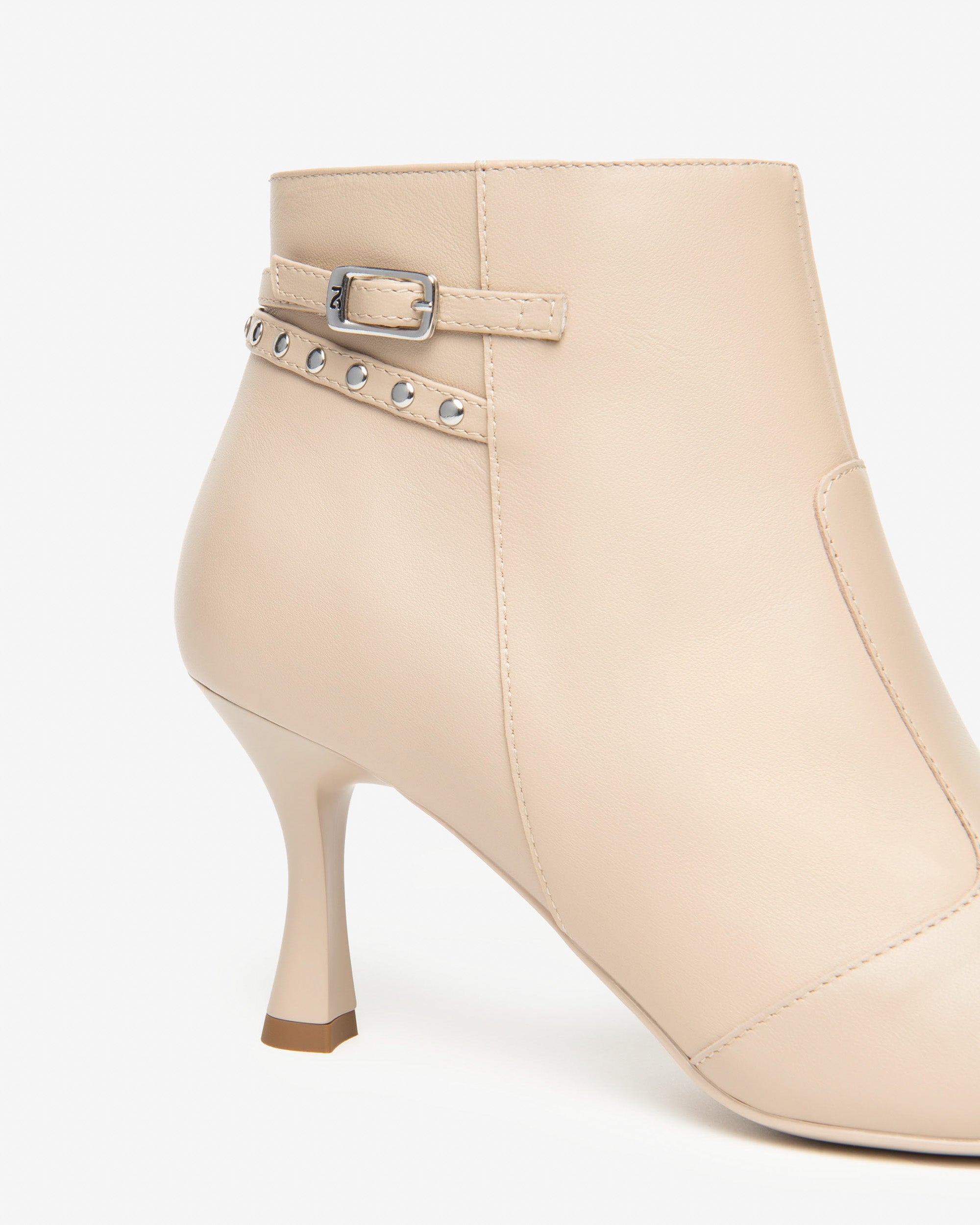 Женские кожаные ботильоны