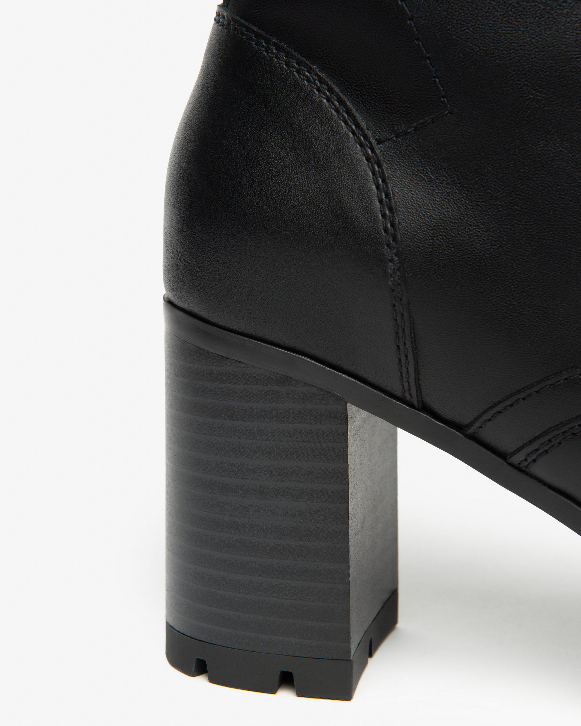 Korte Laarsjes Dames in Leder