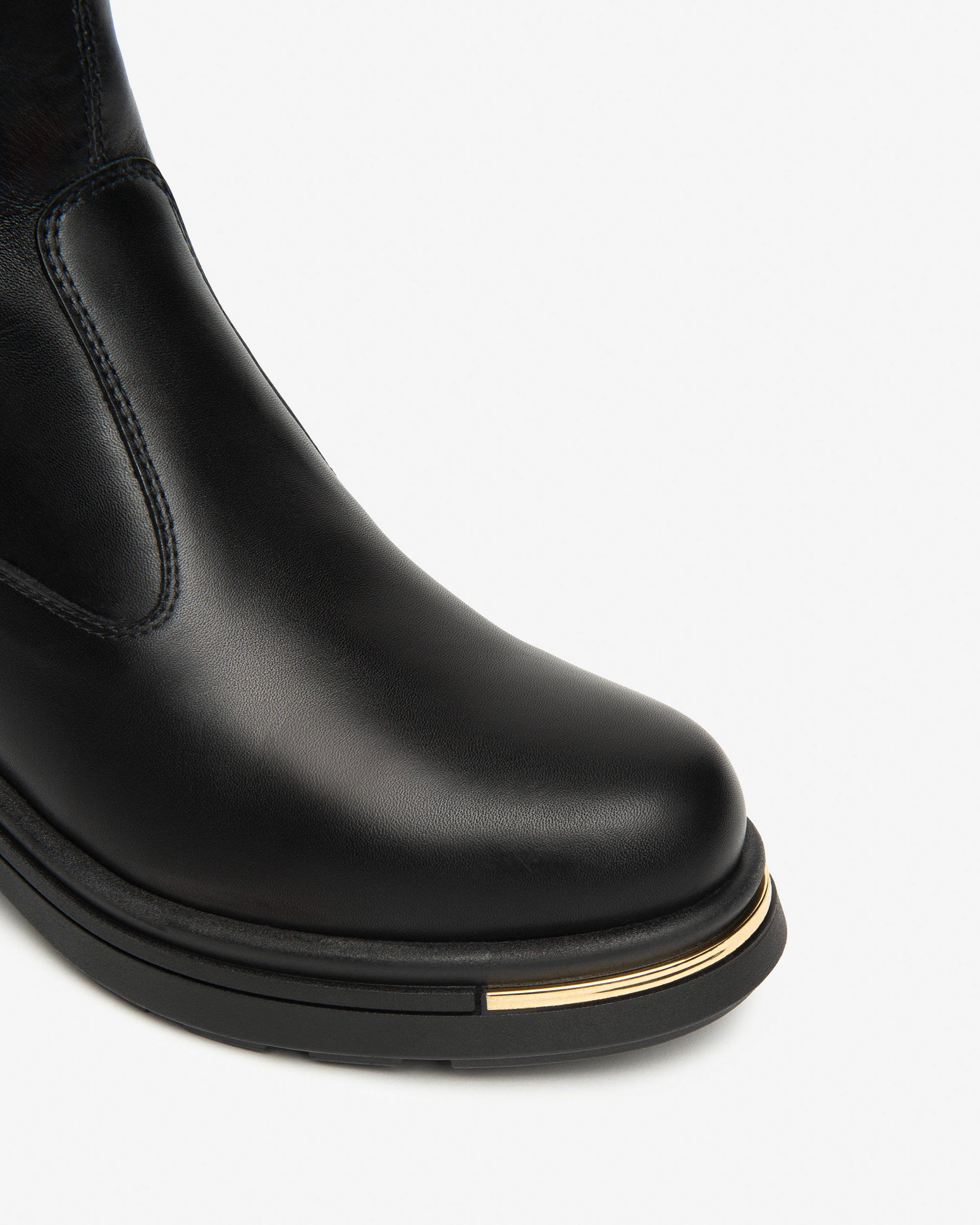 Damenstiefel aus Glattleder und technischem Material