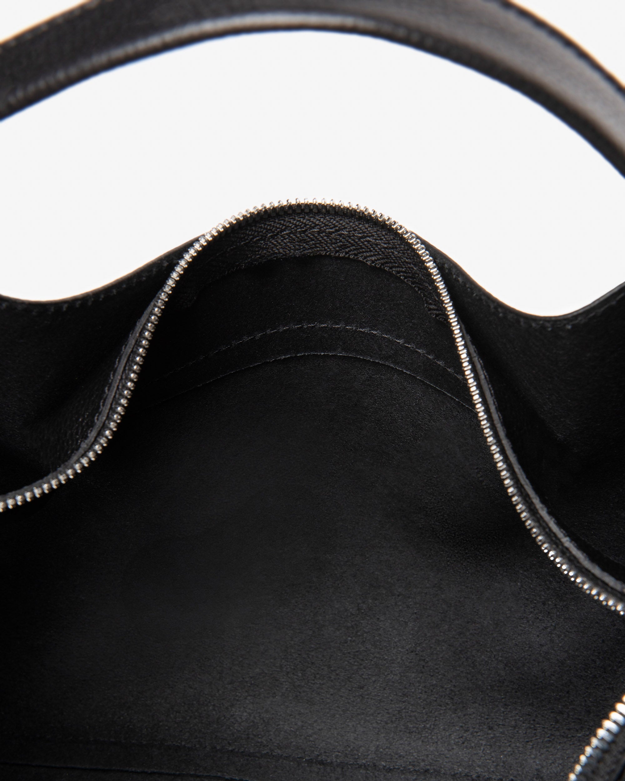 Borsa Hobo POPPY in Pelle - Stile e qualità Made in Italy Borsa Hobo POPPY in Pelle - Stile e qualità Made in Italy