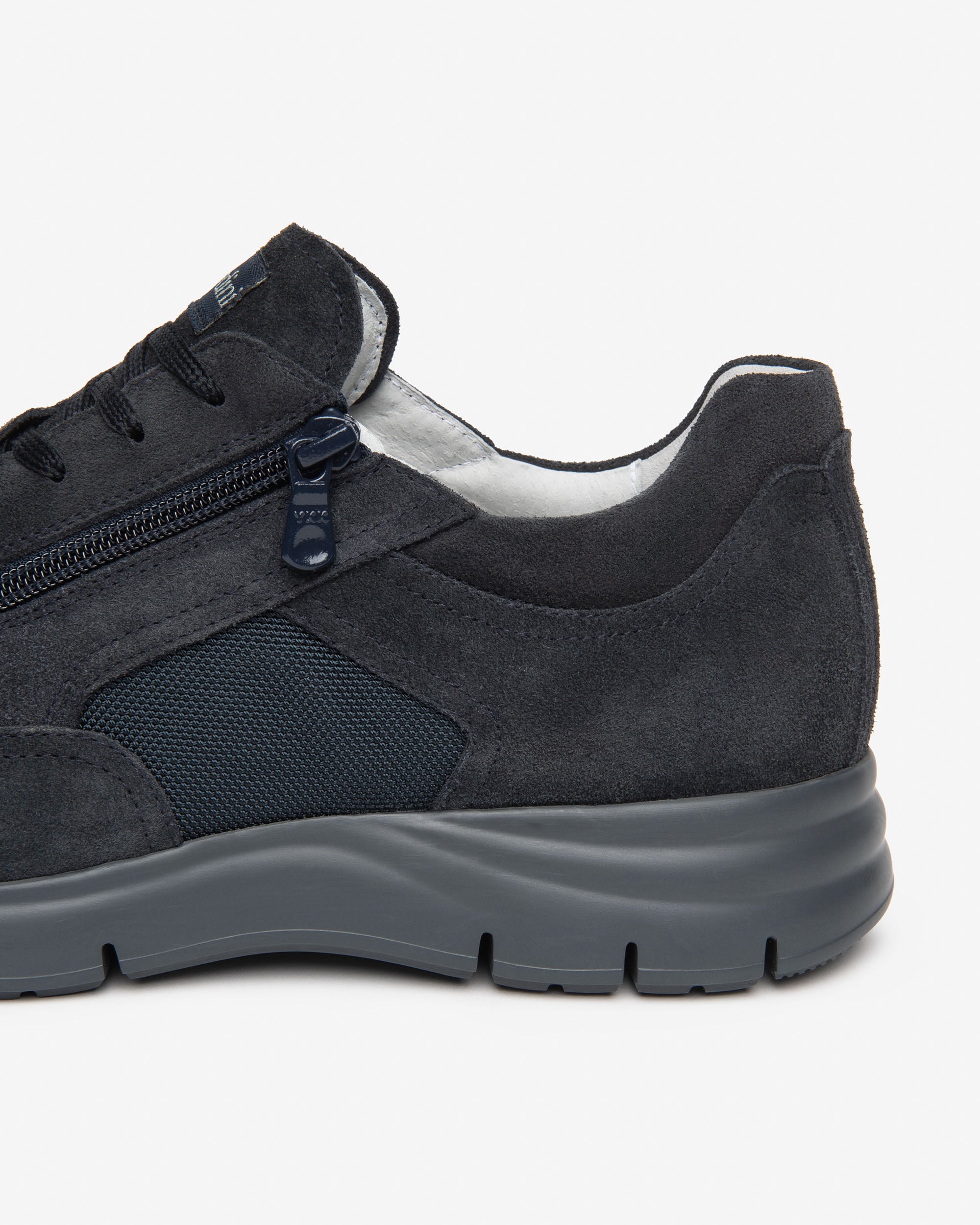 Sneakers Uomo in Camoscio e Tela