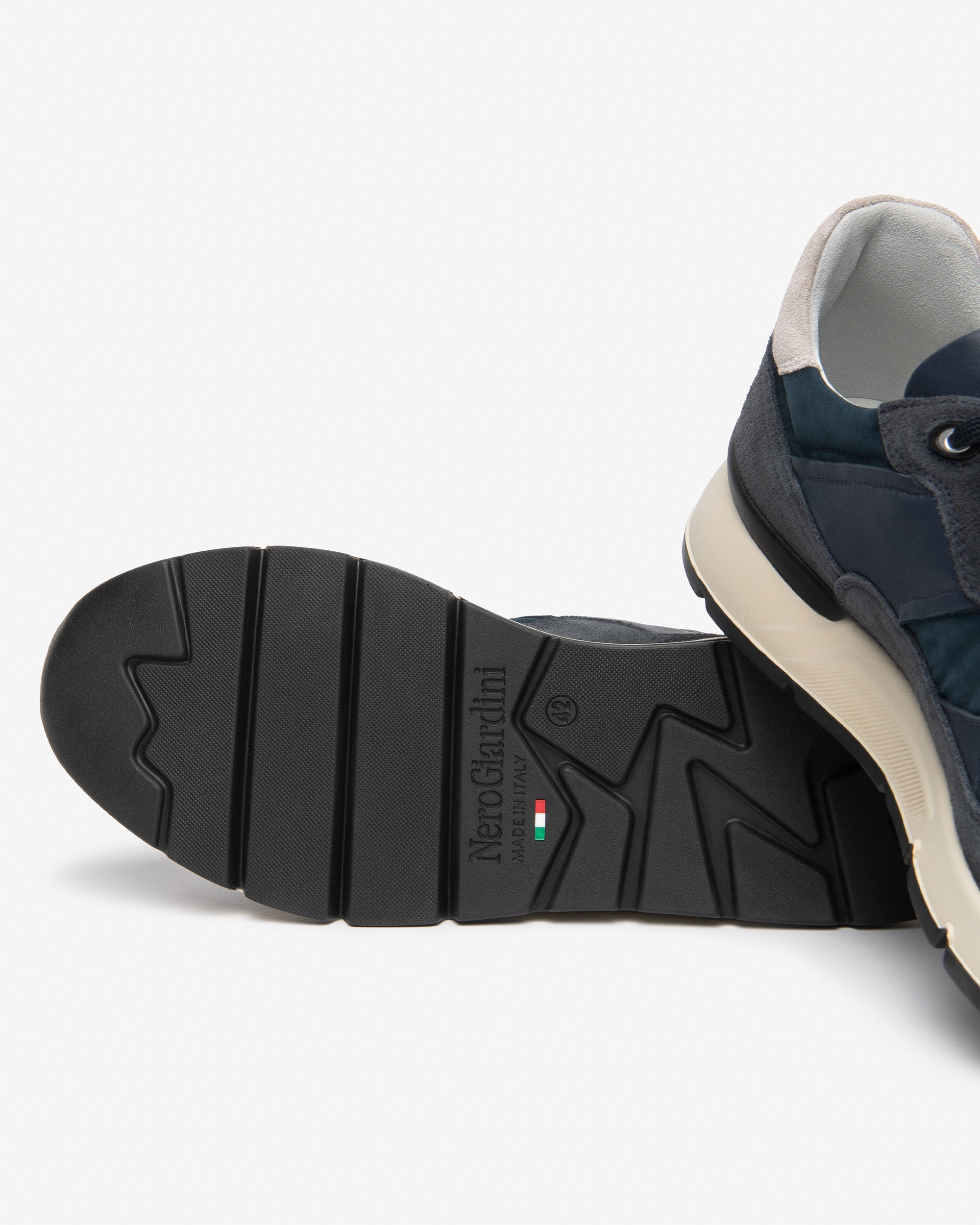 Sneakers Uomo in Camoscio, Pelle e Tela