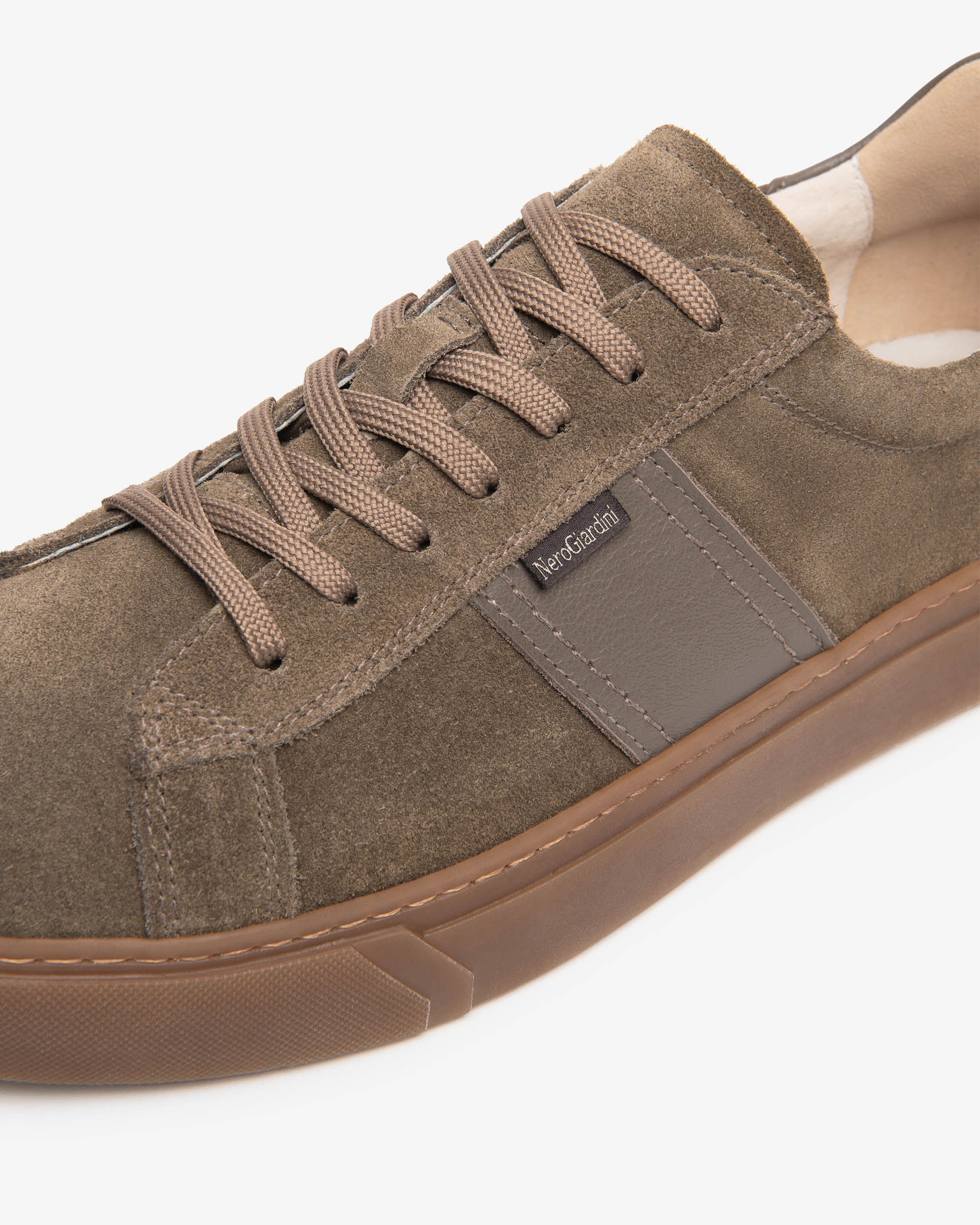 Sneakers Uomo in Camoscio e Pelle